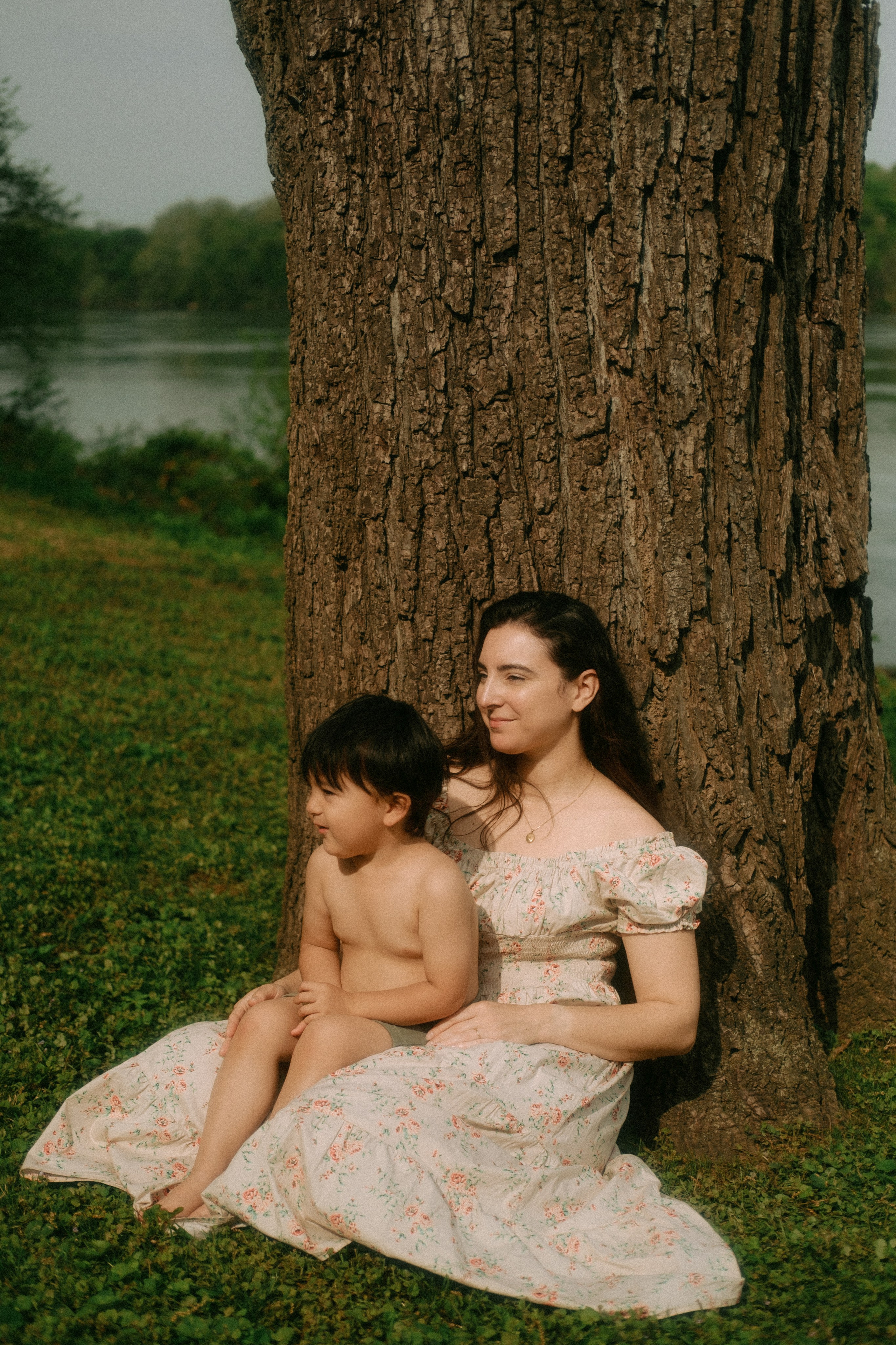 Cozy In-Home Family Photo Session in a Historic Richmond Victorian Home. Family Photographer Anna Dobrovolskaia | Richmond, VA