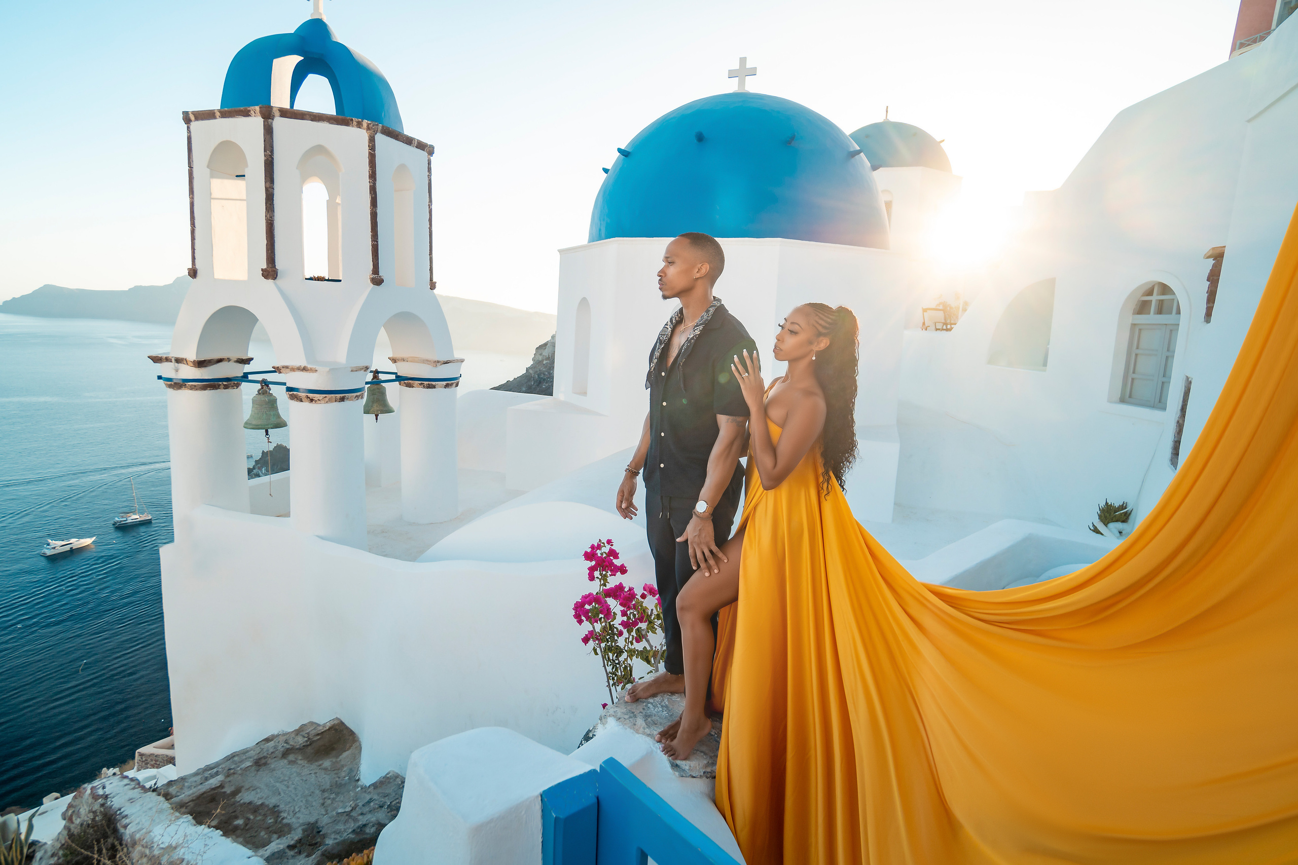 How to choose a photographer for couples in Santorini. Photographer in Santorini SokoLOVE Alex| Flying Dress Santorini