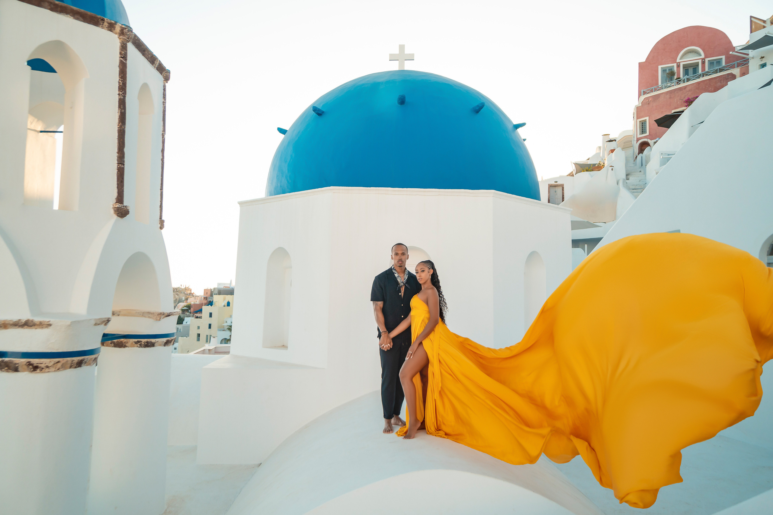 How to choose a photographer for couples in Santorini. Photographer in Santorini SokoLOVE Alex| Flying Dress Santorini