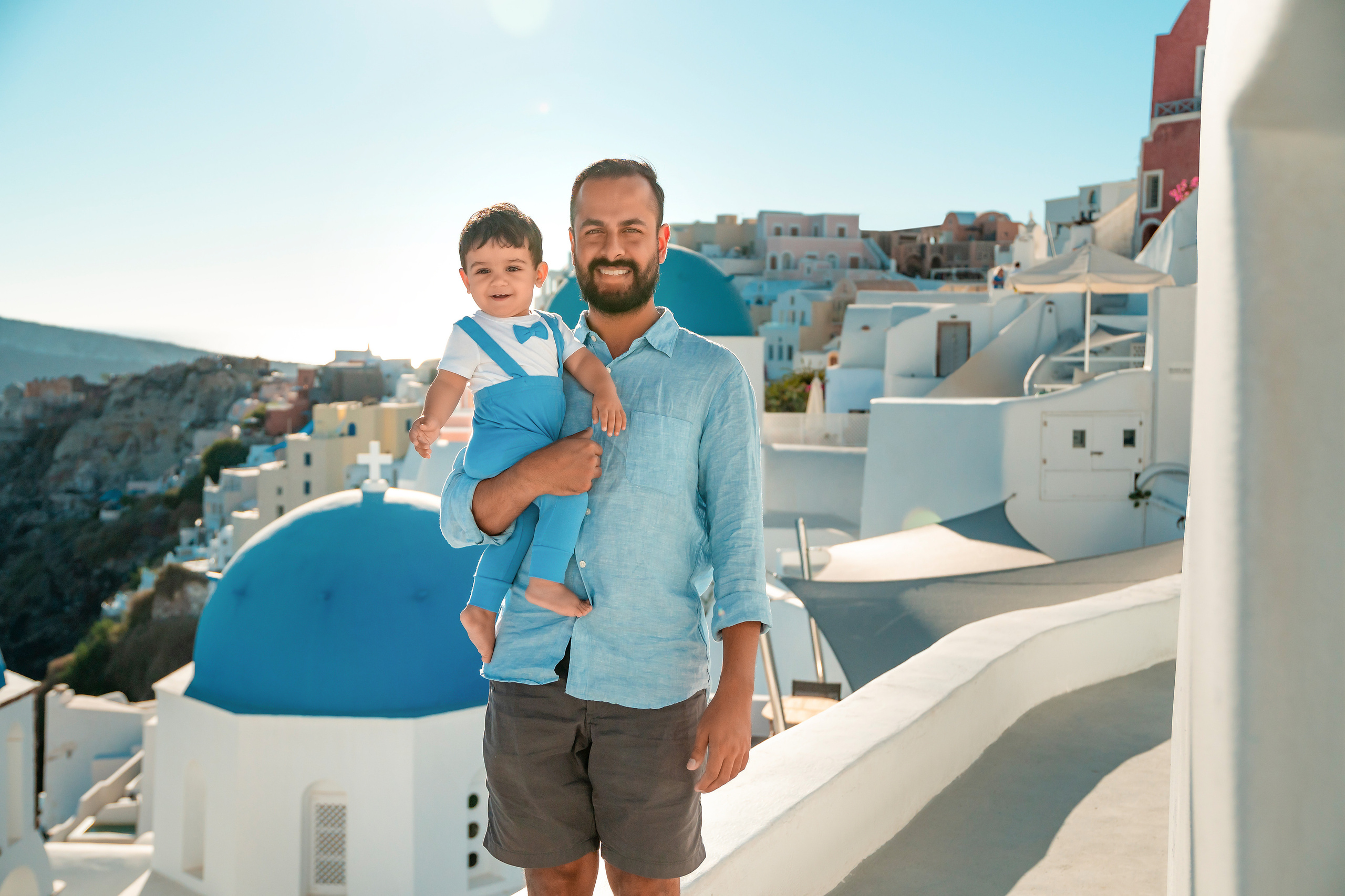 "Create Lasting Memories – Family Photoshoot in Santorini by Sokolove""Let the beauty of Santorini frame your family’s happiest moments! Book a professional photoshoot with Sokolove and take home stunning portraits filled with love and laughter."