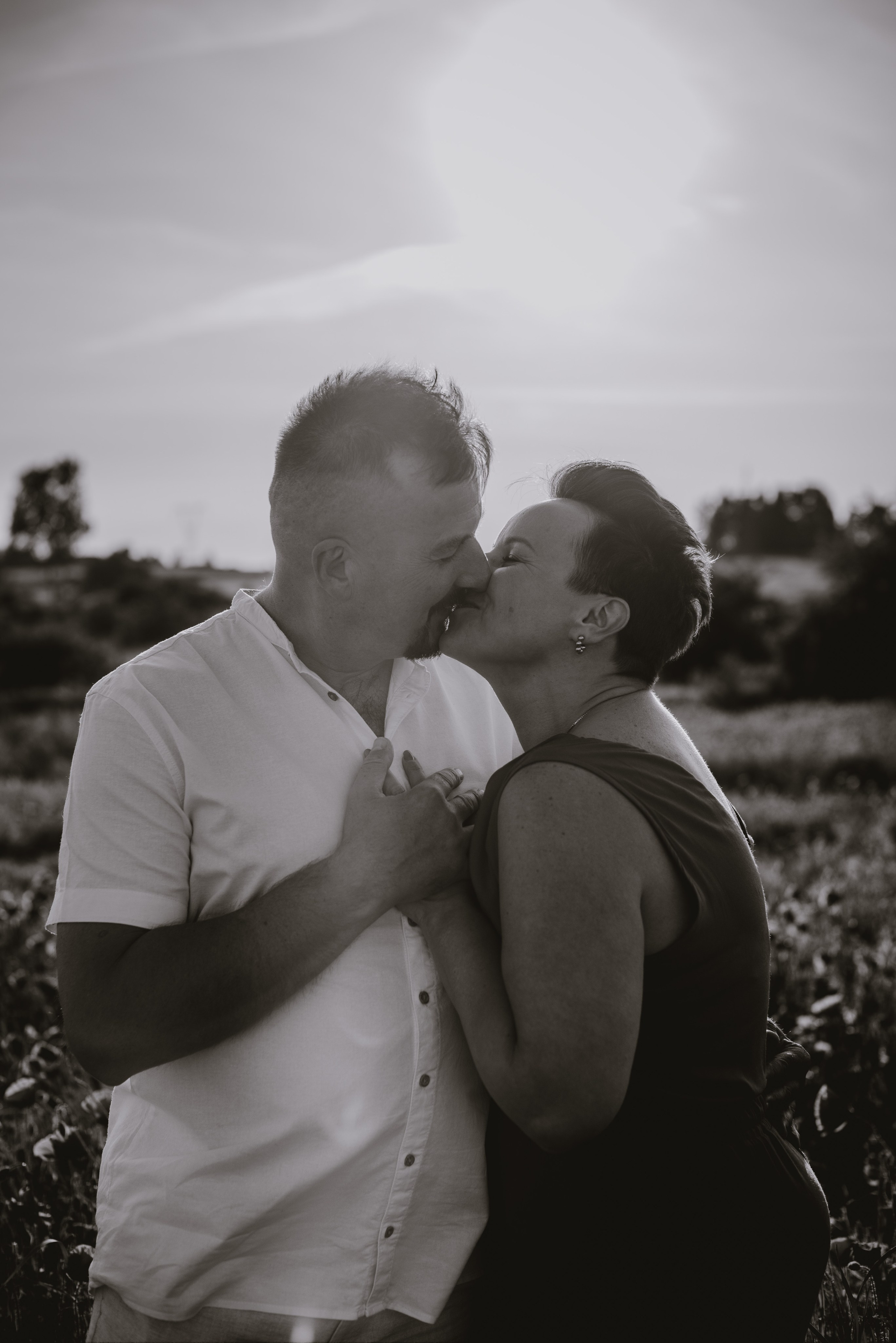 Kasia & Marcin. Pole makowe i zaskakujący finał sesji. Bałanda Fotografia – Sesje Kobiece, Rodzinne, Miłosne, Reportaże | Katowice Śląsk