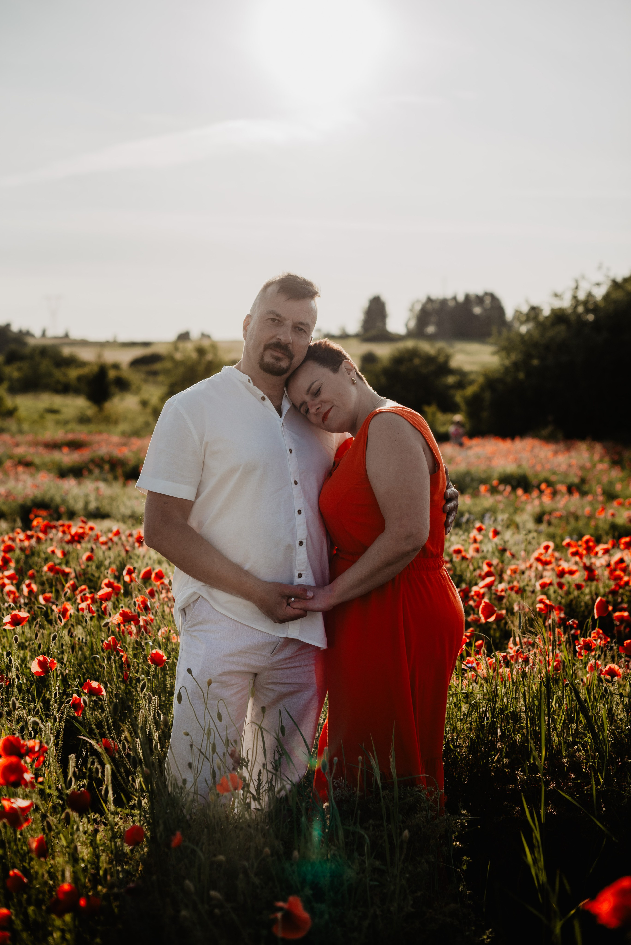 Kasia & Marcin. Pole makowe i zaskakujący finał sesji. Bałanda Fotografia – Sesje Kobiece, Rodzinne, Miłosne, Reportaże | Katowice Śląsk