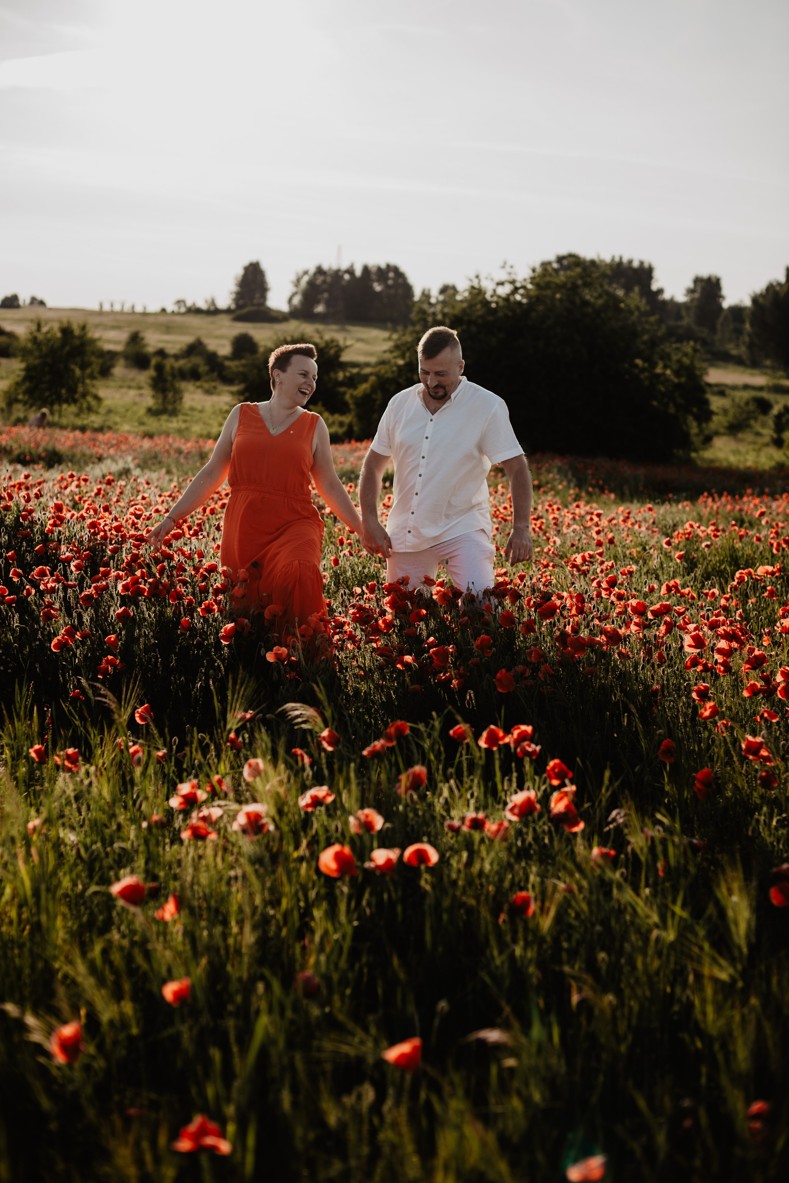 Kasia & Marcin. Pole makowe i zaskakujący finał sesji. Bałanda Fotografia – Sesje Kobiece, Rodzinne, Miłosne, Reportaże | Katowice Śląsk