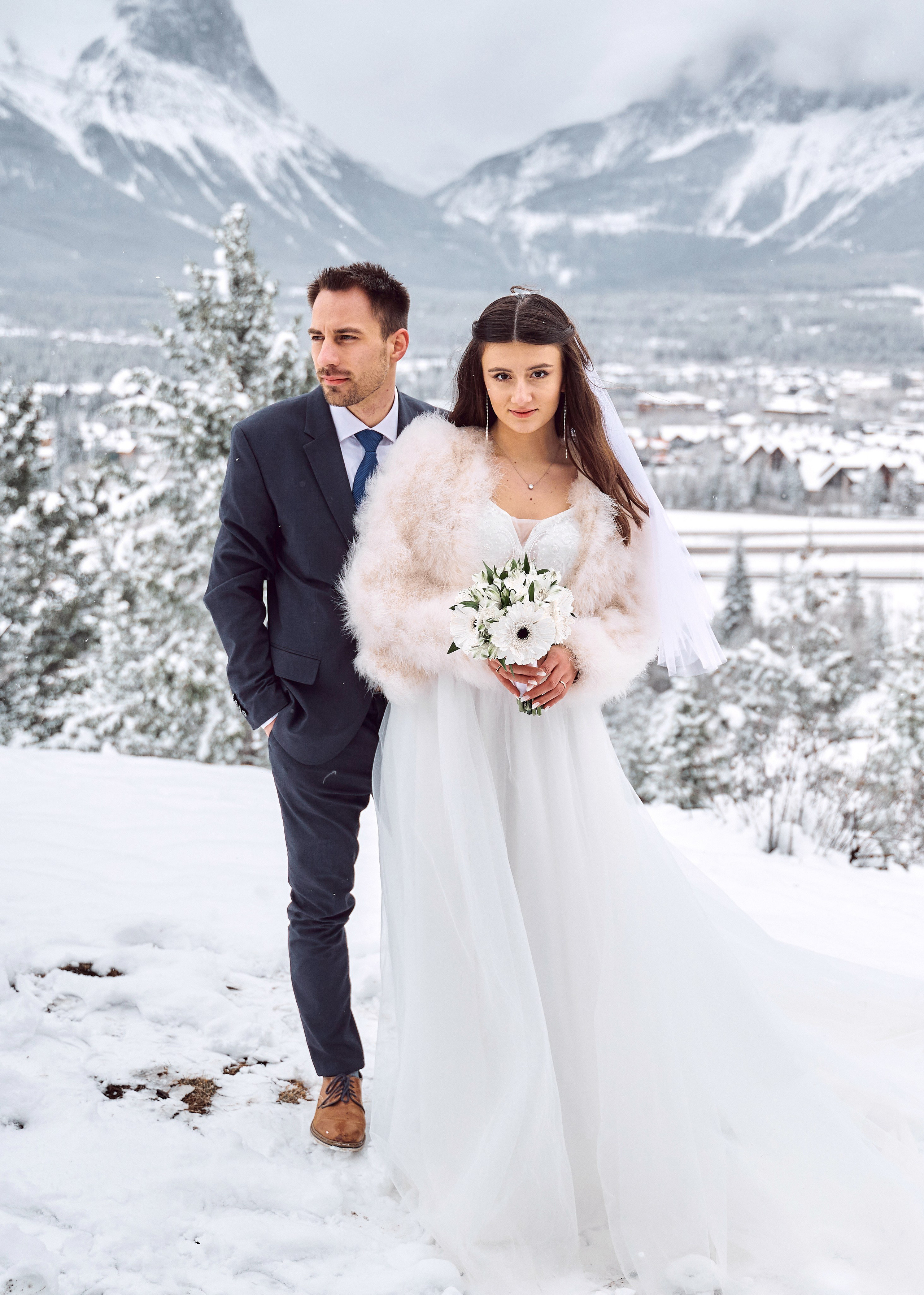 Calgary wedding photo and video. Photographer Andrii Bielikov
