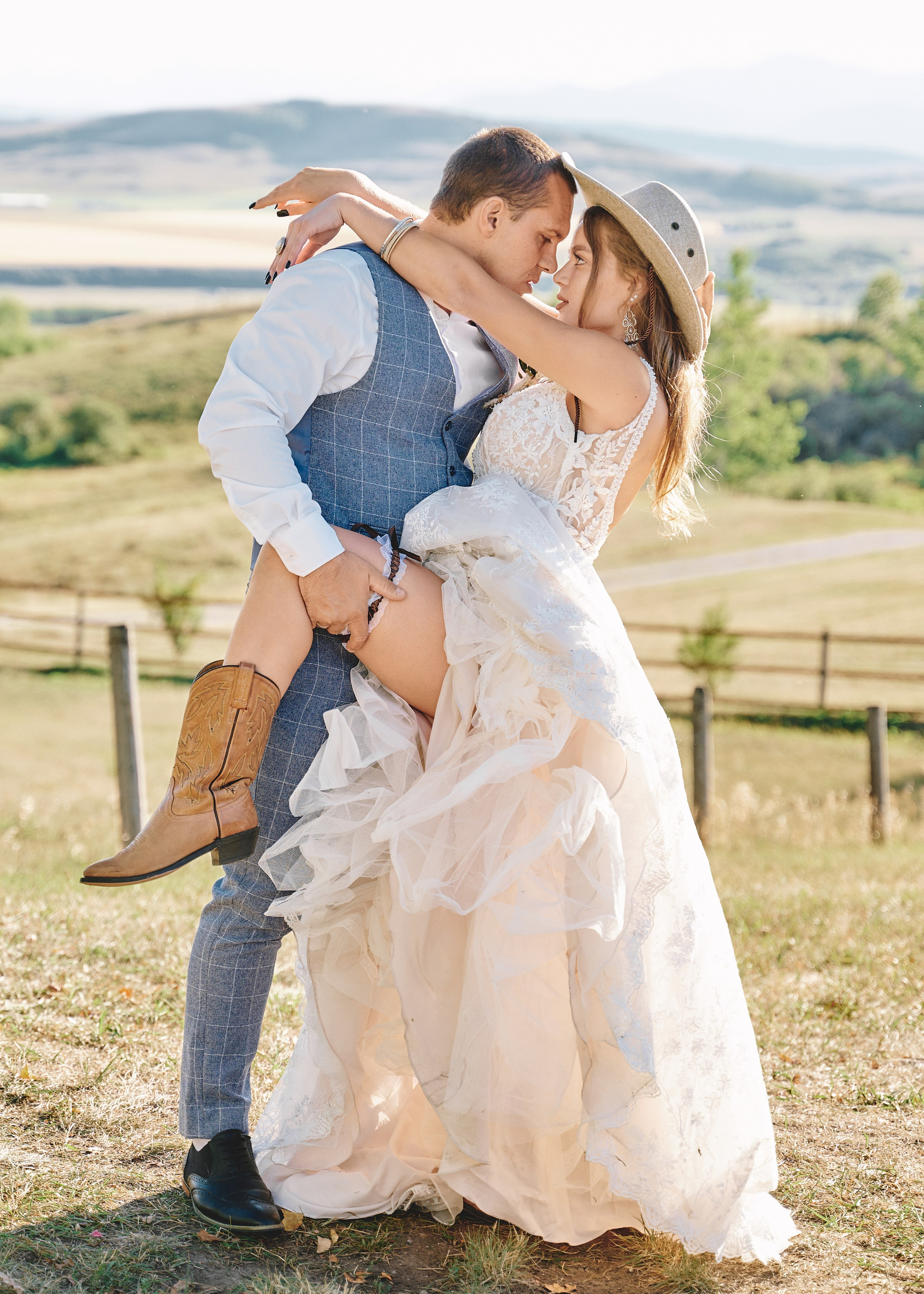Calgary wedding photo and video. Photographer Andrii Bielikov