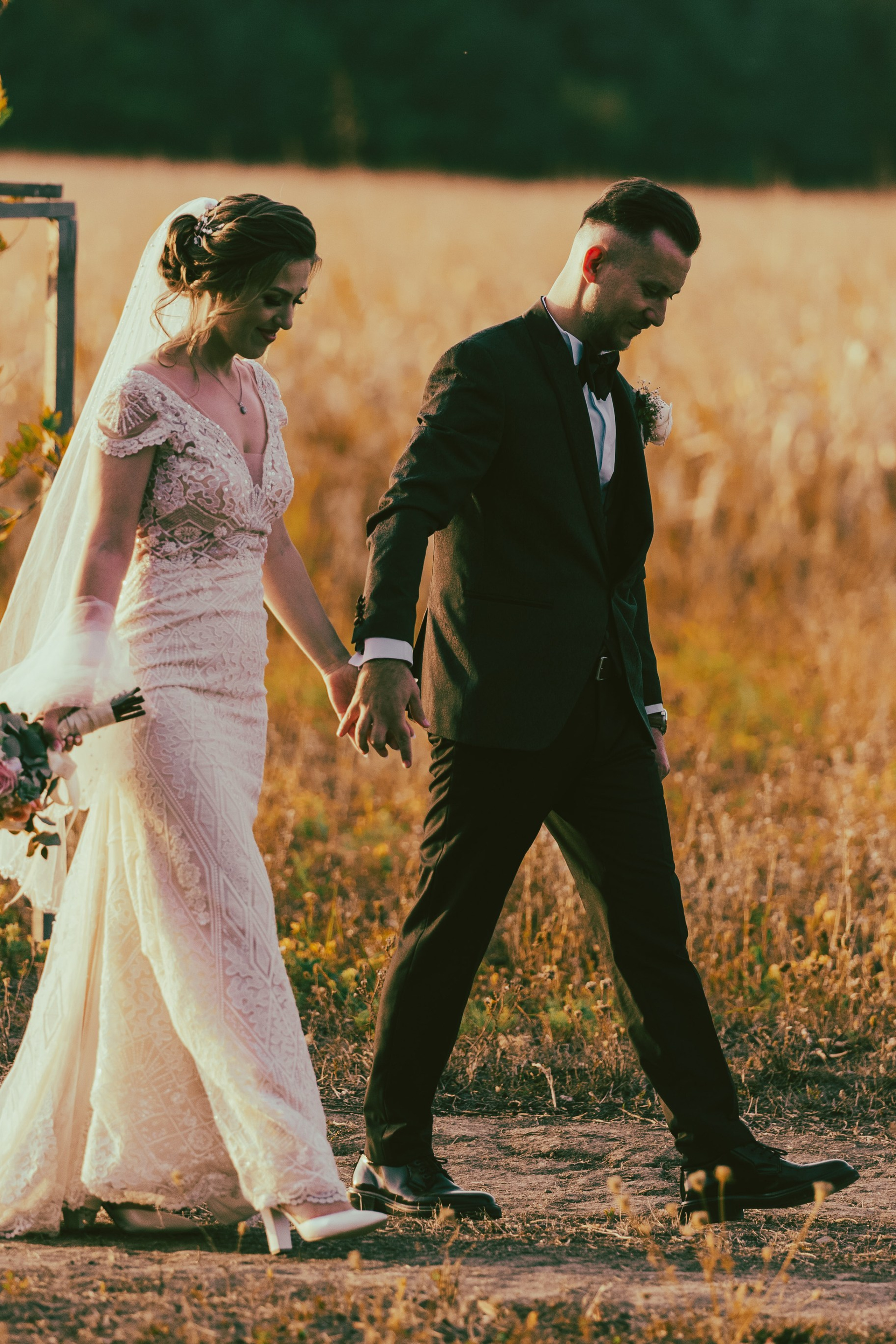 Fotograf lansare de carte. Fotograf Evenimente București, Nuntă, Botez, Corporate, Eugen Elisei