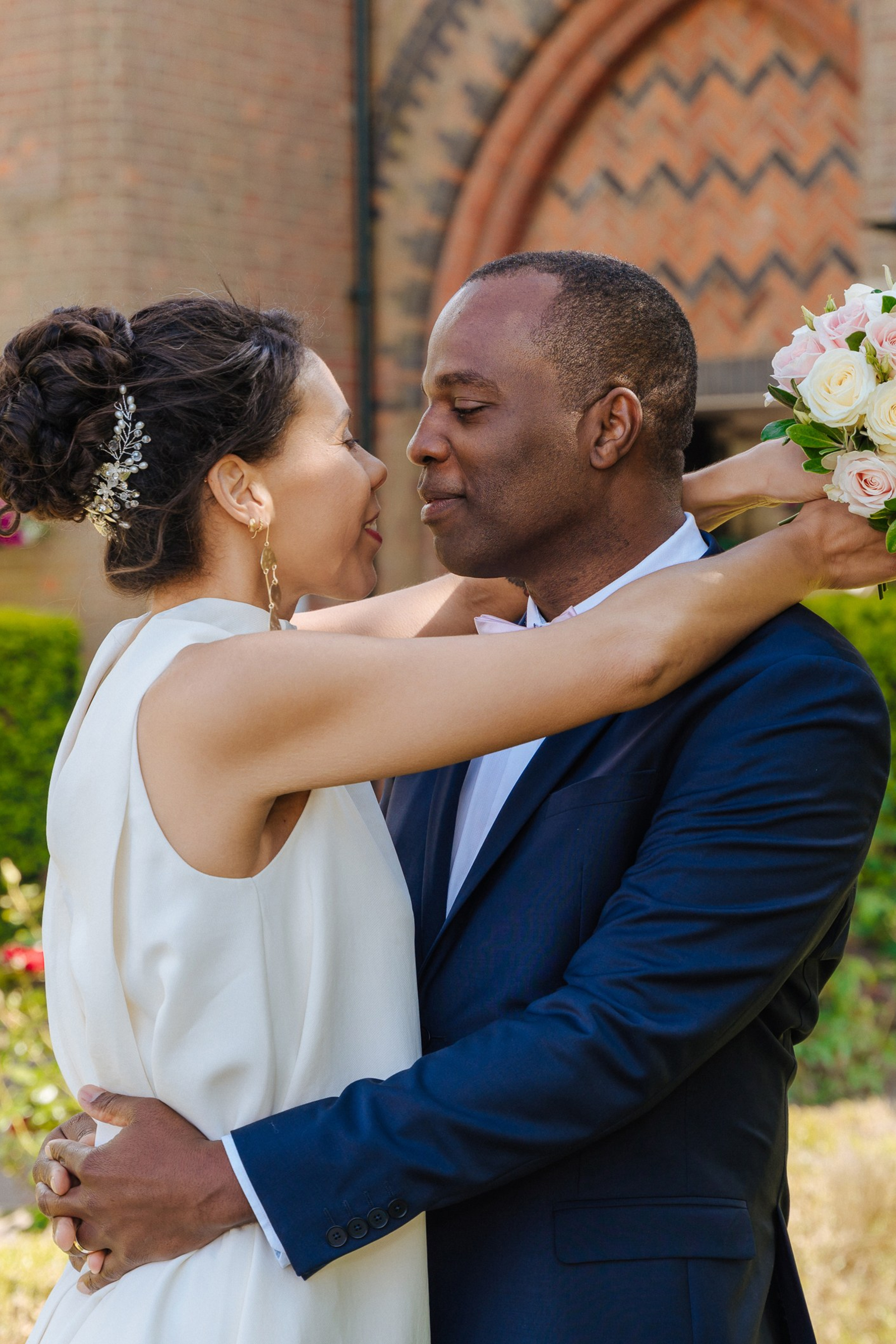 Zarina’s pregnancy photoshoot at the lavender farm. Photographer in England Ekaterina Romanova