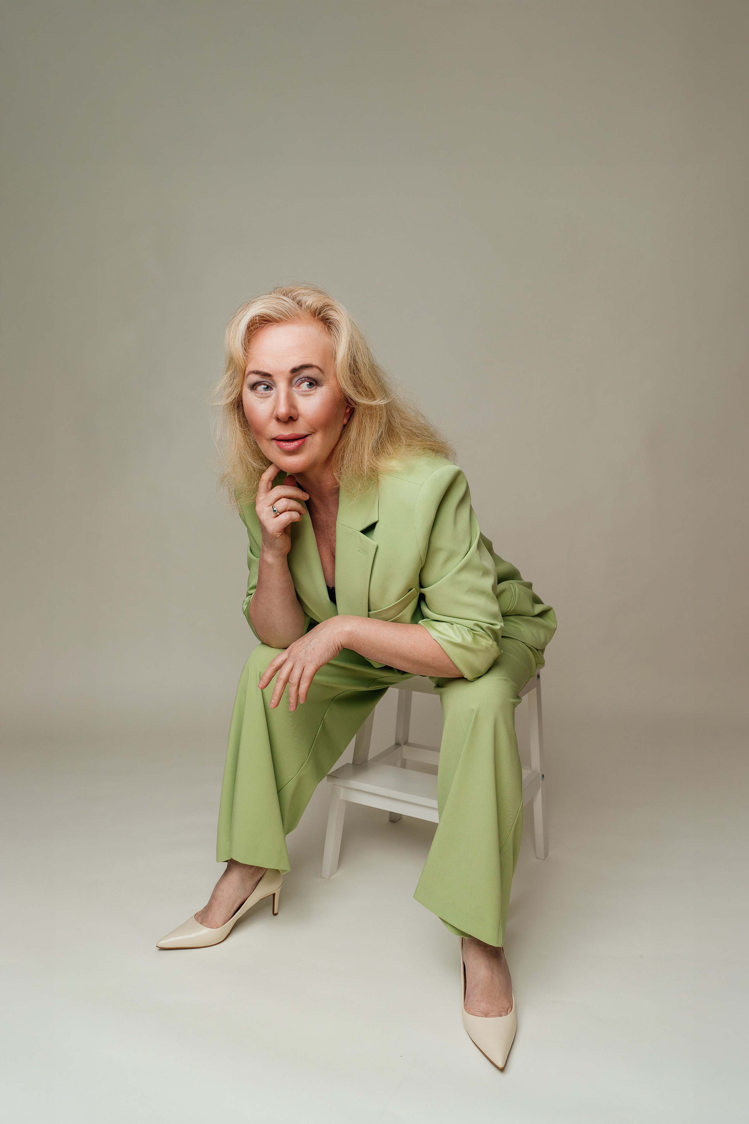 Santa Claus in kindergarten. Photographer in England Ekaterina Romanova