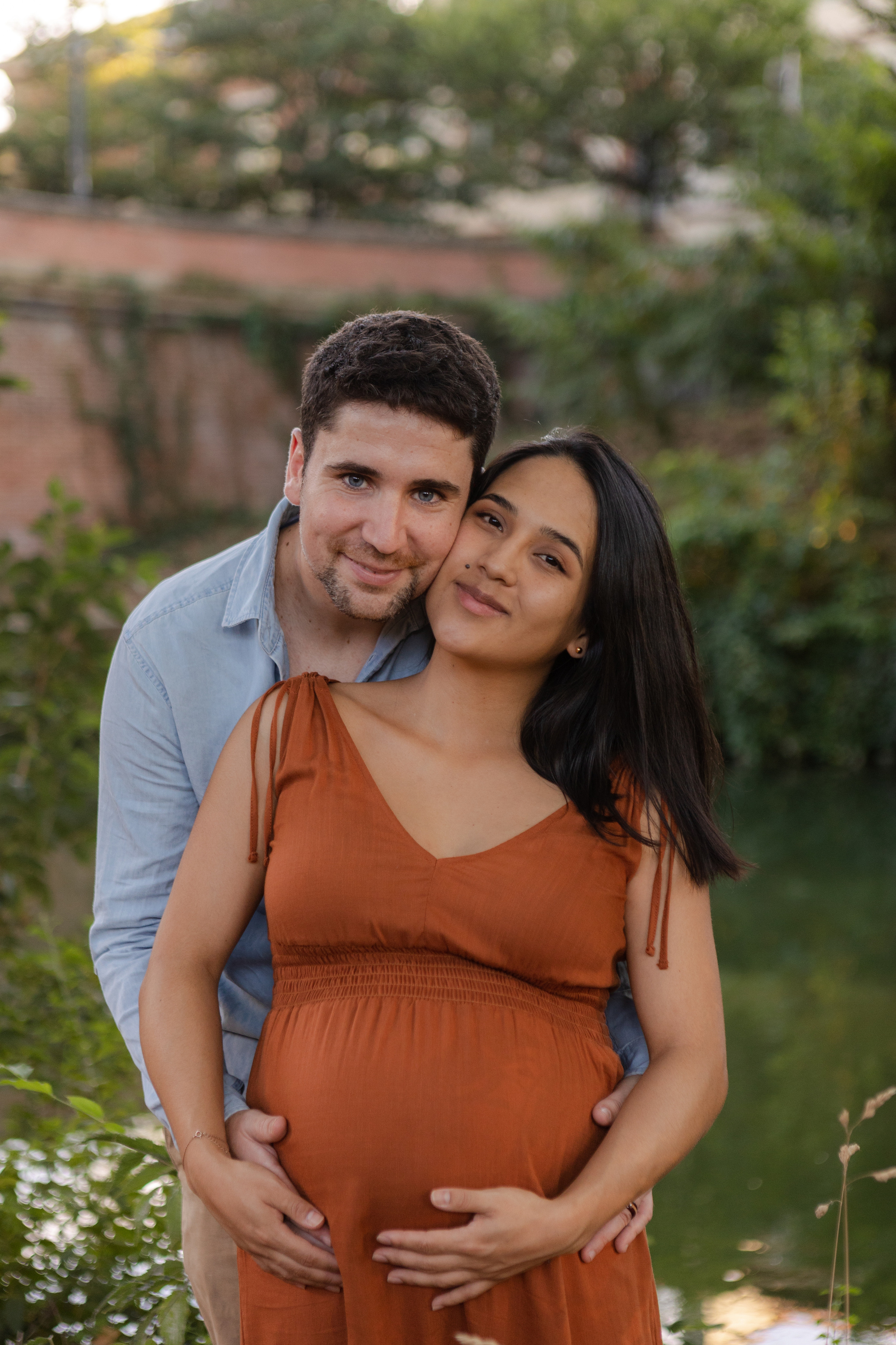 Family photo session in Toulouse. Eugénie Smirnova — your photographer in Toulouse and southwest France