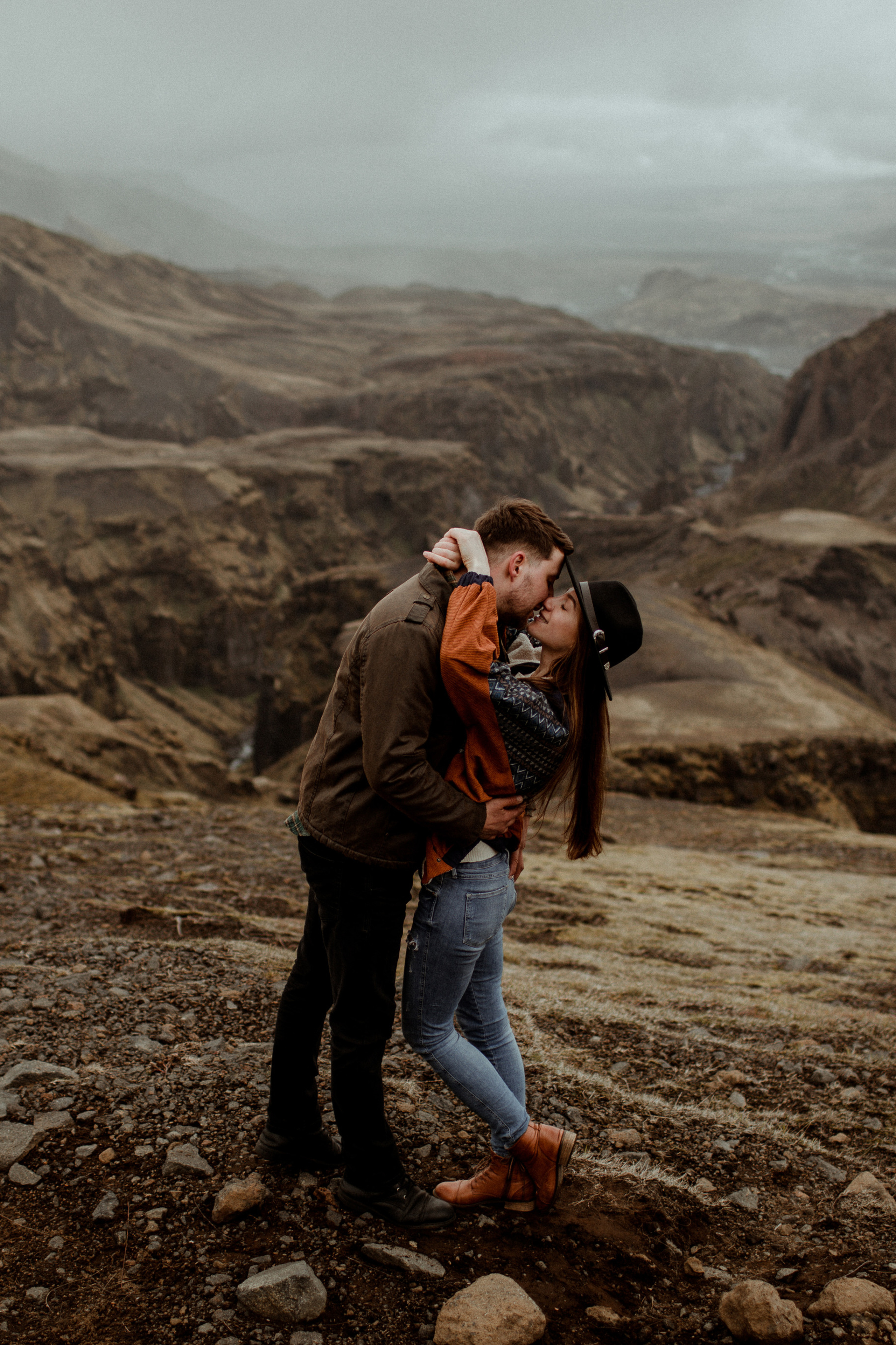 Hiking photoshoot in highlands of Iceland