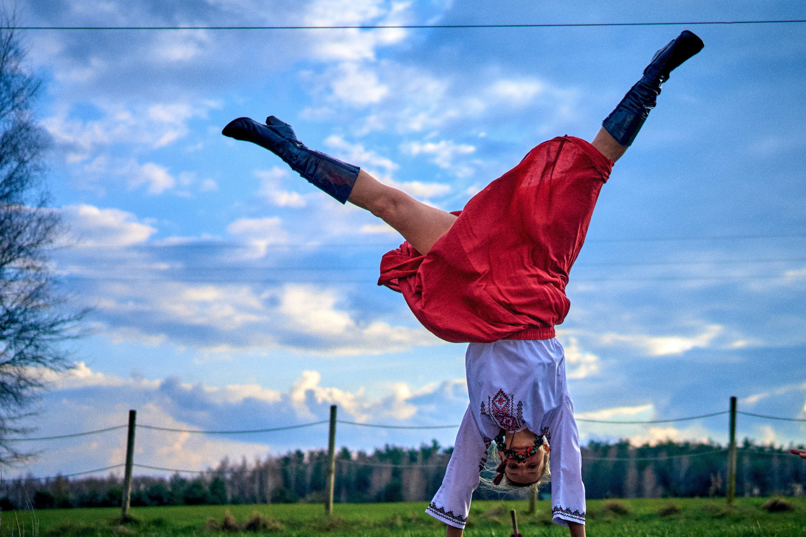 Ania - niespodziewana chłopka