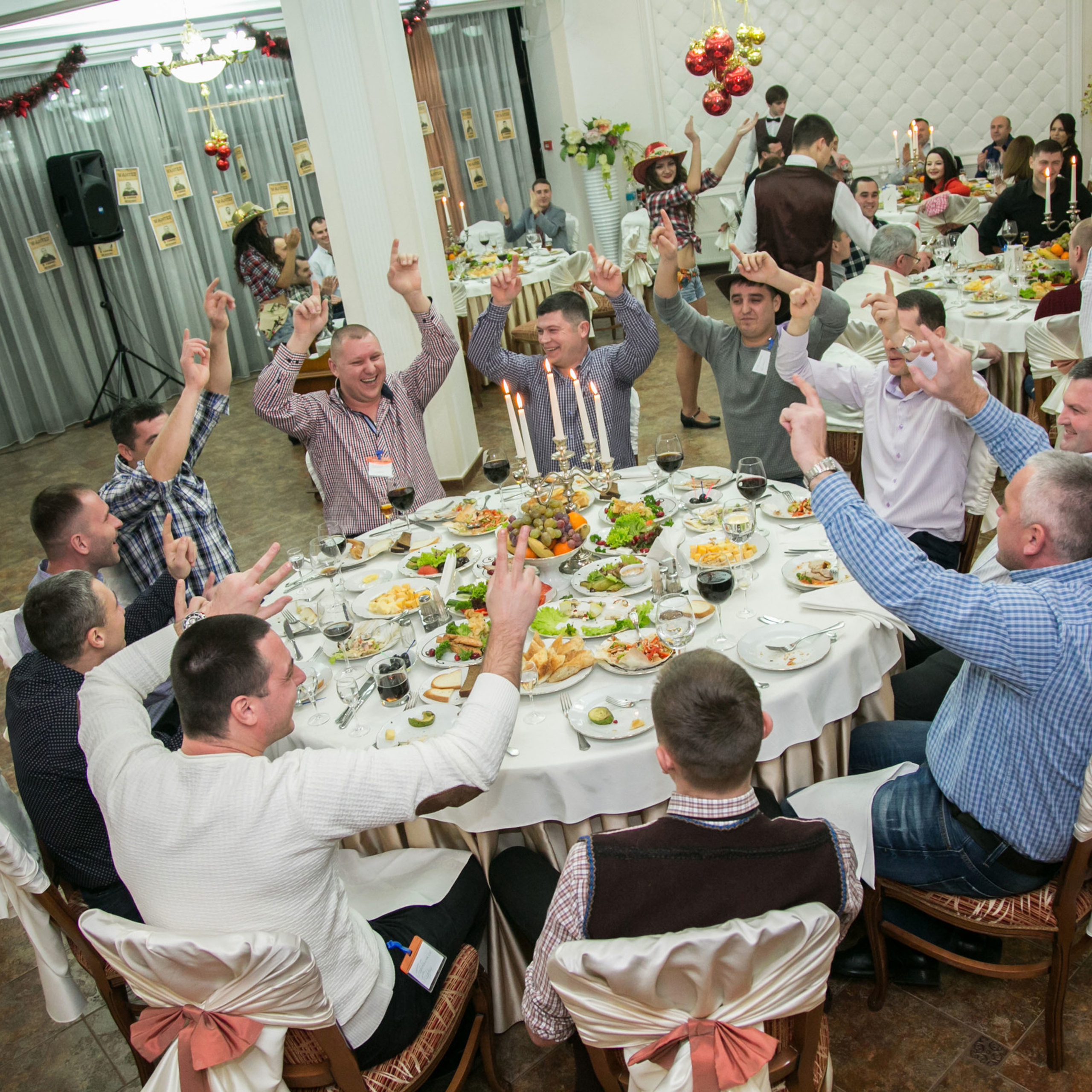 Новогодний корпоратив в стиле «Дикий запад».