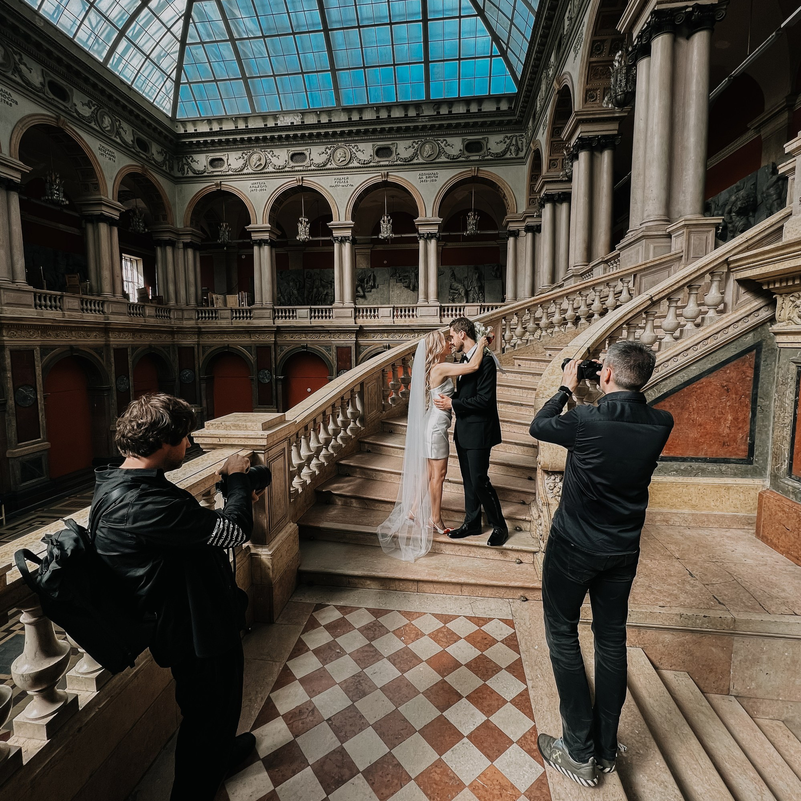 NYC Music Video & Photo Shoot Locations | Grand Central to Times Square Professional Photography. Videographer and photographer in New York // MAKAROV.VIDEO