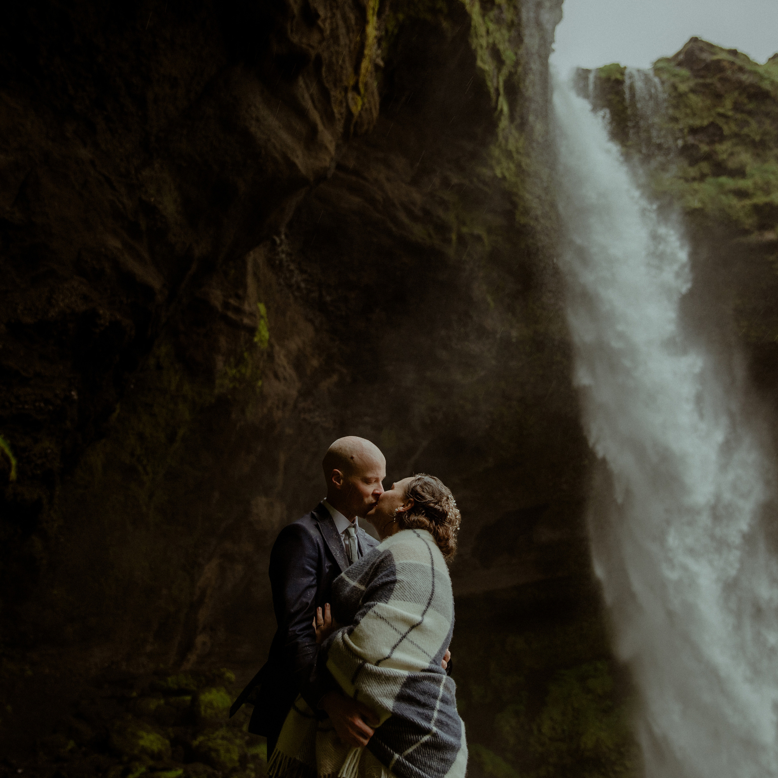 Rainy Iceland elopement