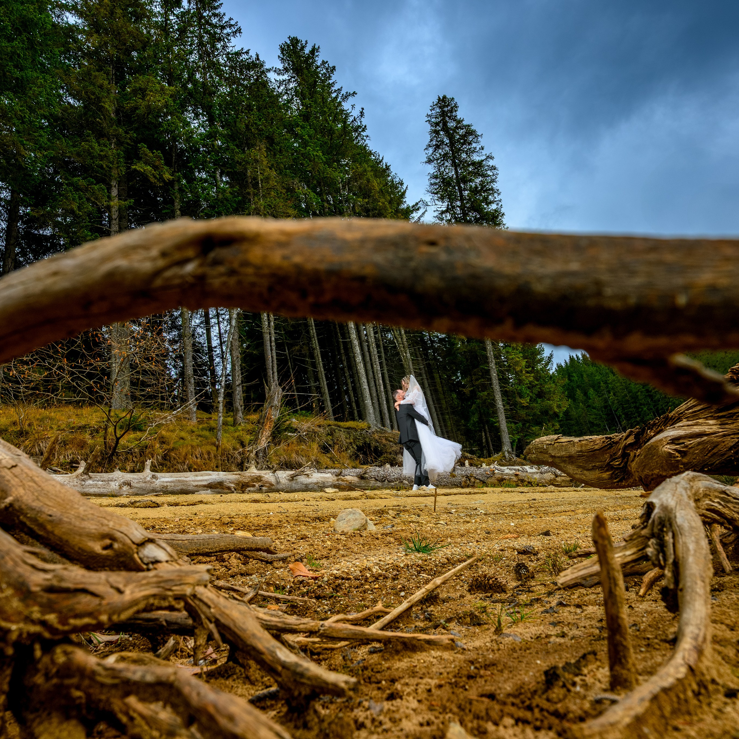 Trash the dress. Cătălin Lazăr Photography — Fotografie de nuntă și evenimente premium în România și Europa