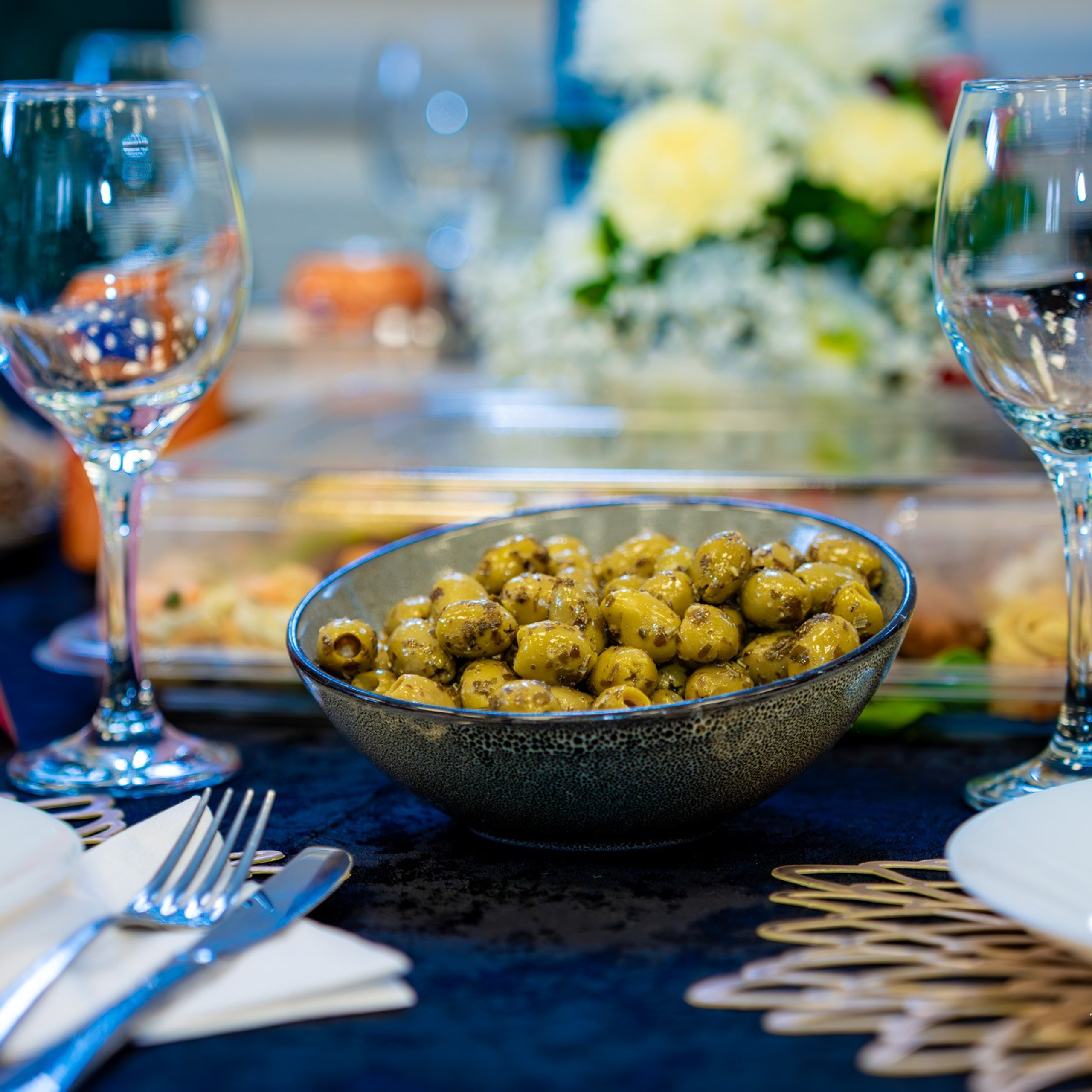 Sambata lui Lazar si Hramul la Biserica Romaneasca din Southampton — Slujba arhiereasca oficiata de PS Parinte Atanasie. TANTAN IONUT FOTO & FILM