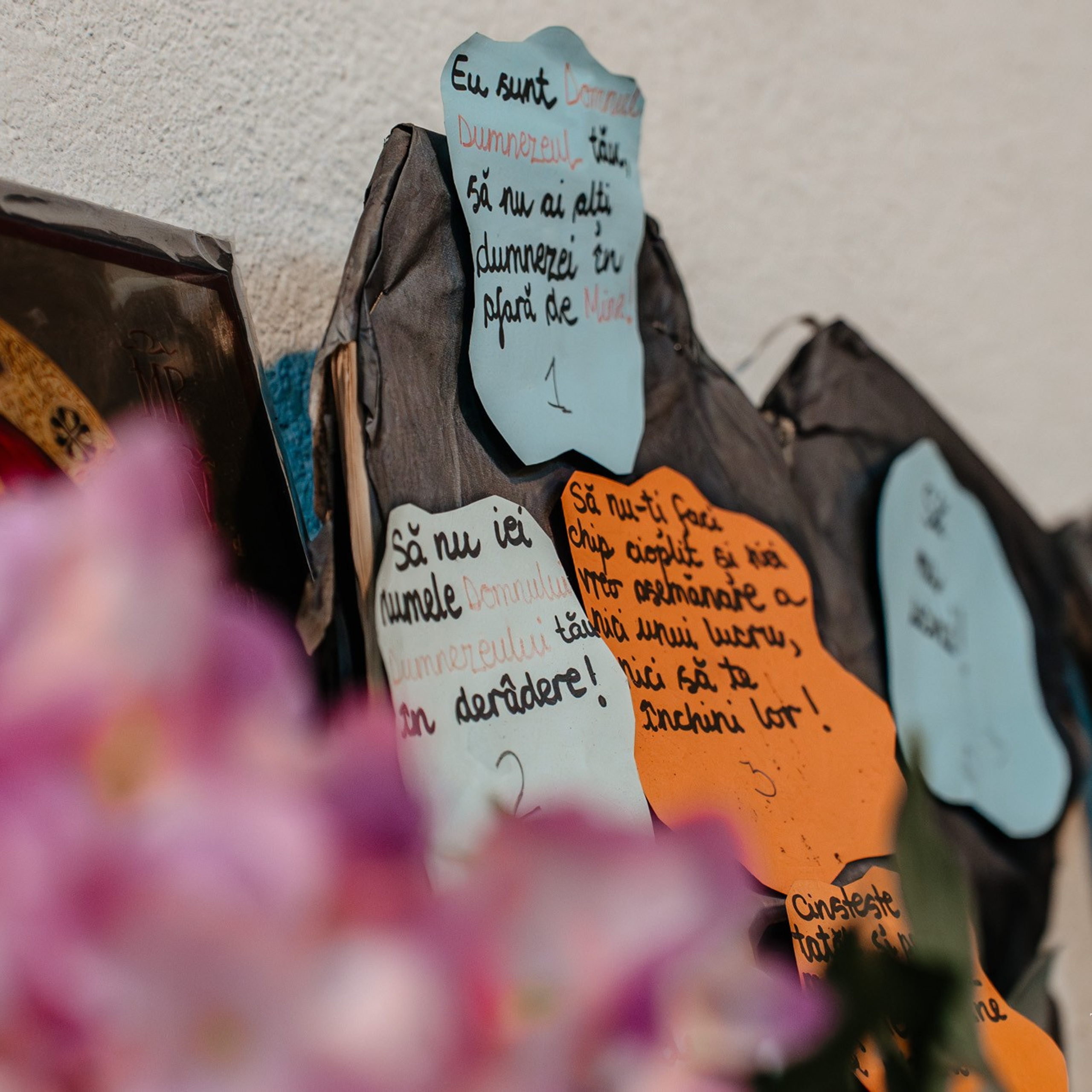 Sambata lui Lazar si Hramul la Biserica Romaneasca din Southampton — Slujba arhiereasca oficiata de PS Parinte Atanasie. TANTAN IONUT FOTO & FILM