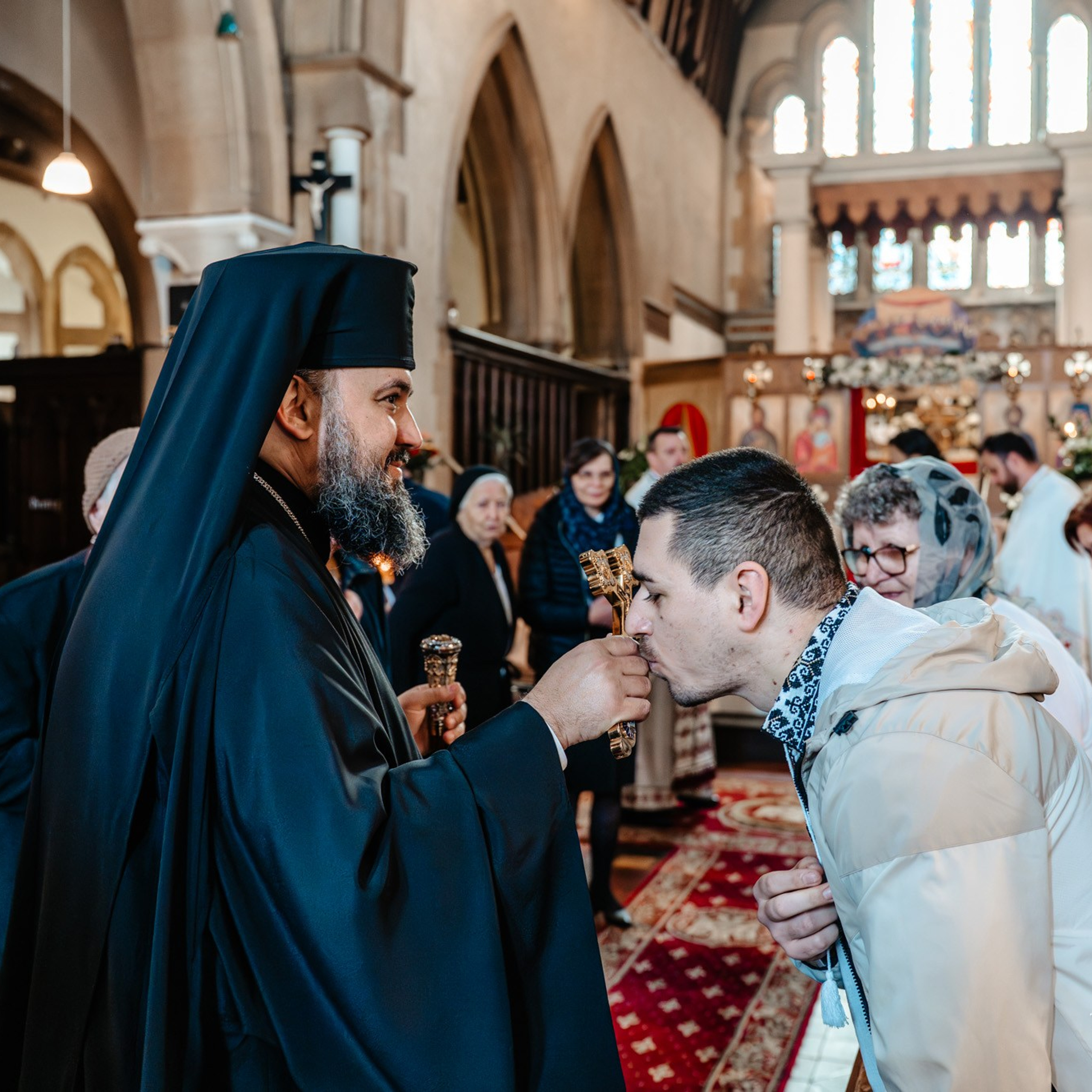 Sambata lui Lazar si Hramul la Biserica Romaneasca din Southampton — Slujba arhiereasca oficiata de PS Parinte Atanasie. TANTAN IONUT FOTO & FILM
