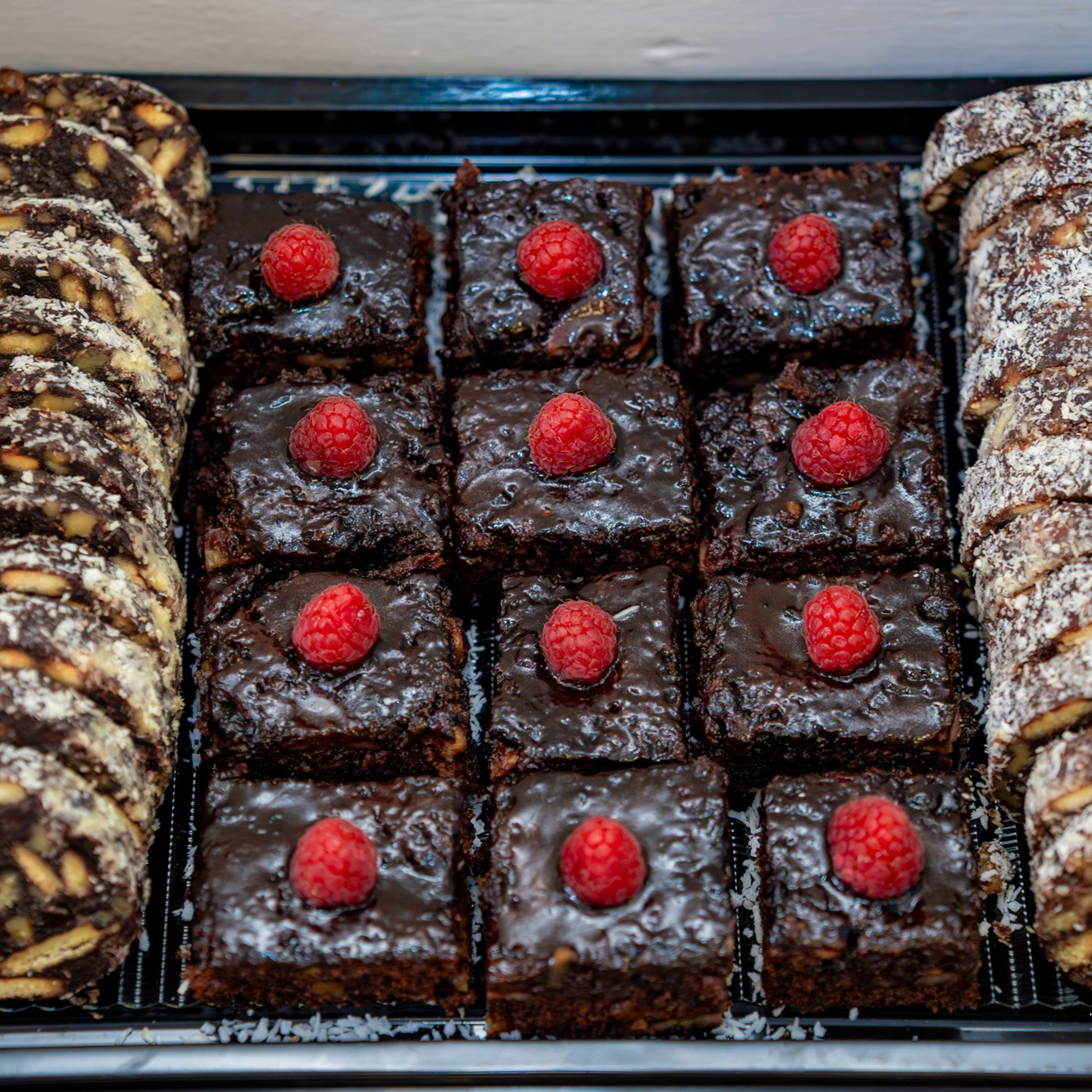 Sambata lui Lazar si Hramul la Biserica Romaneasca din Southampton — Slujba arhiereasca oficiata de PS Parinte Atanasie. TANTAN IONUT FOTO & FILM