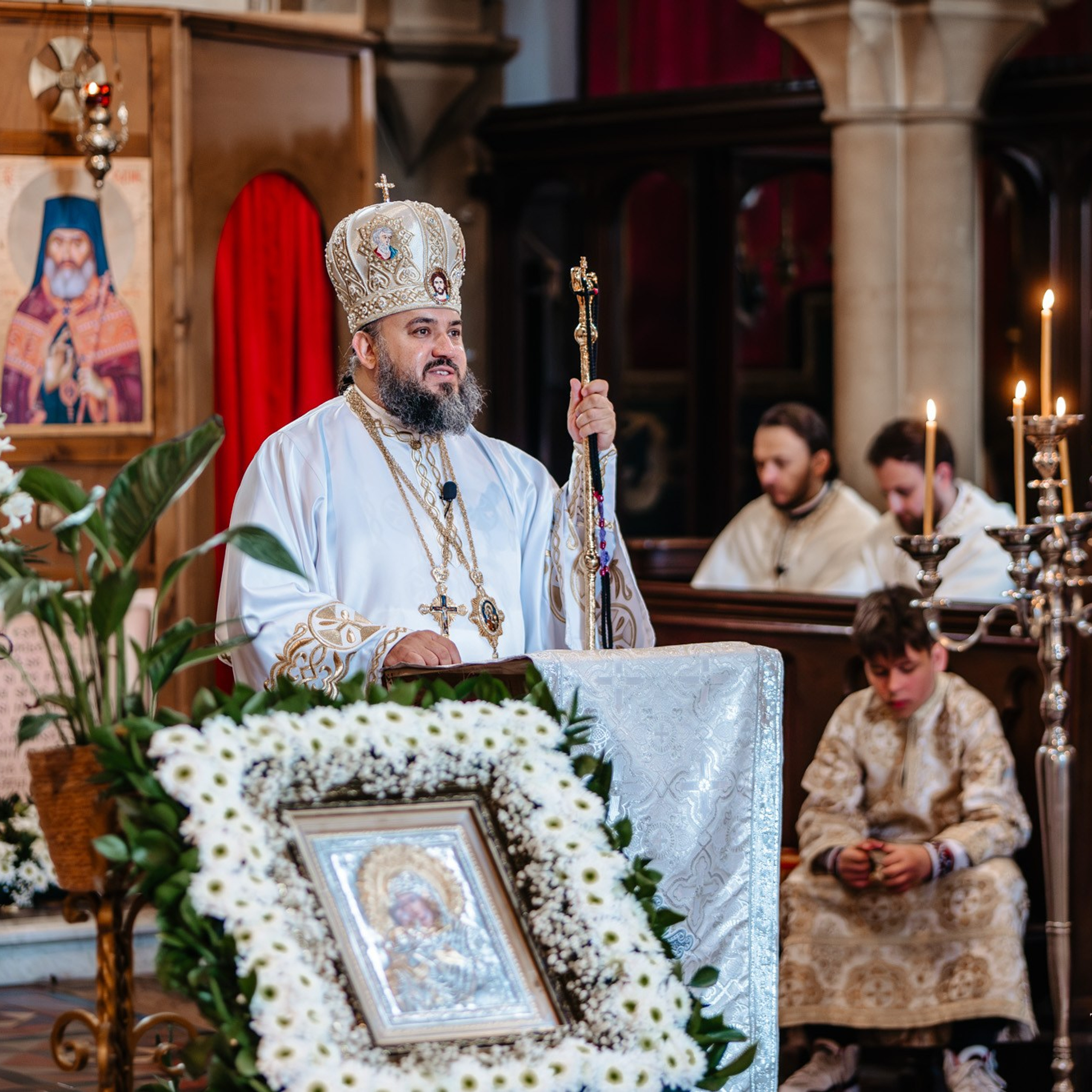 Sambata lui Lazar si Hramul la Biserica Romaneasca din Southampton — Slujba arhiereasca oficiata de PS Parinte Atanasie. TANTAN IONUT FOTO & FILM
