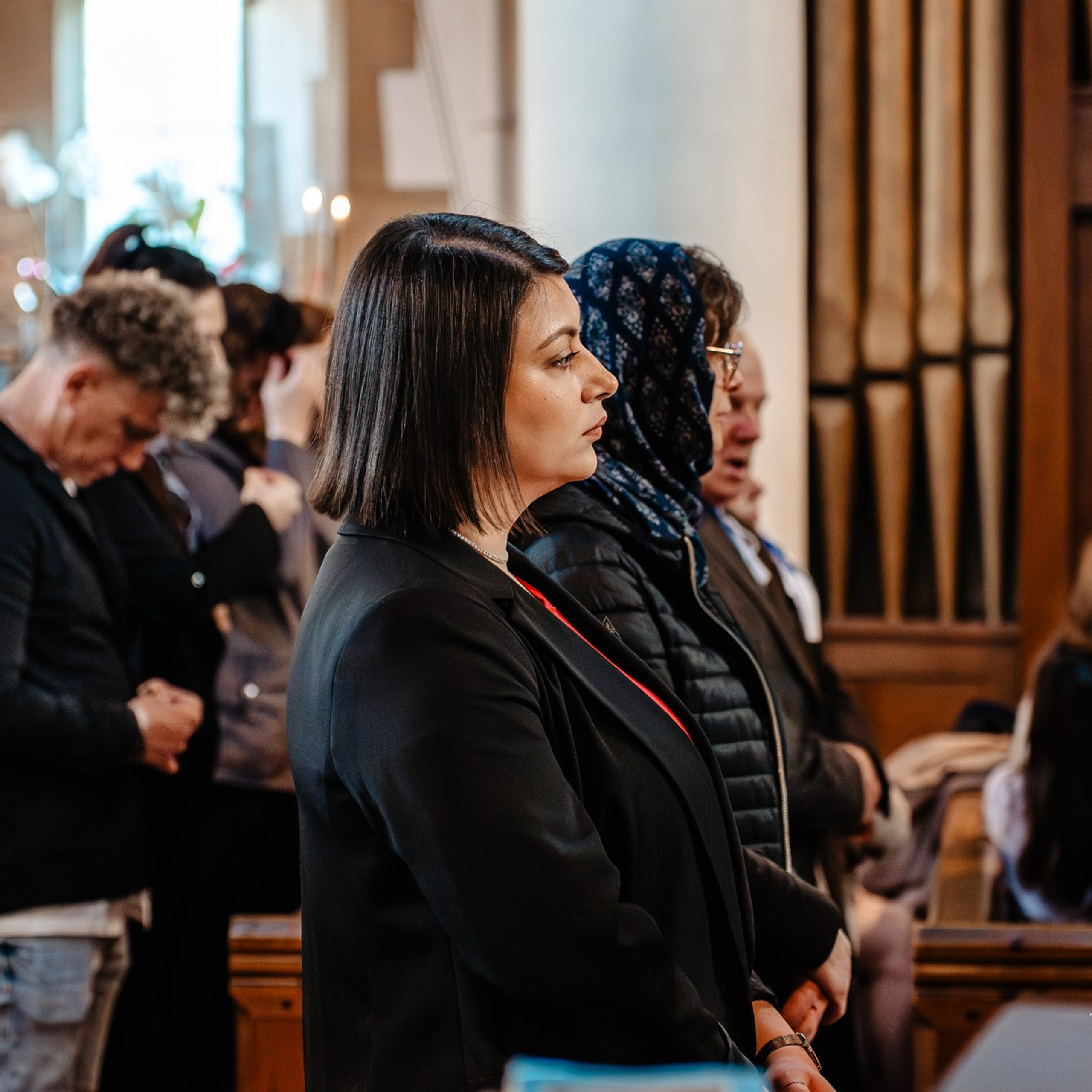 Sambata lui Lazar si Hramul la Biserica Romaneasca din Southampton — Slujba arhiereasca oficiata de PS Parinte Atanasie. TANTAN IONUT FOTO & FILM
