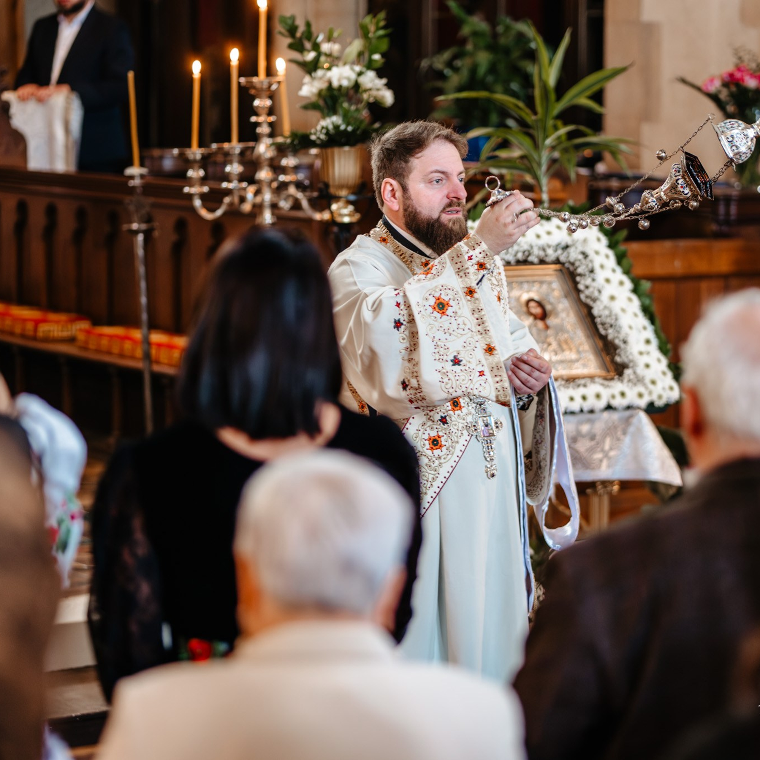 Sambata lui Lazar si Hramul la Biserica Romaneasca din Southampton — Slujba arhiereasca oficiata de PS Parinte Atanasie. TANTAN IONUT FOTO & FILM