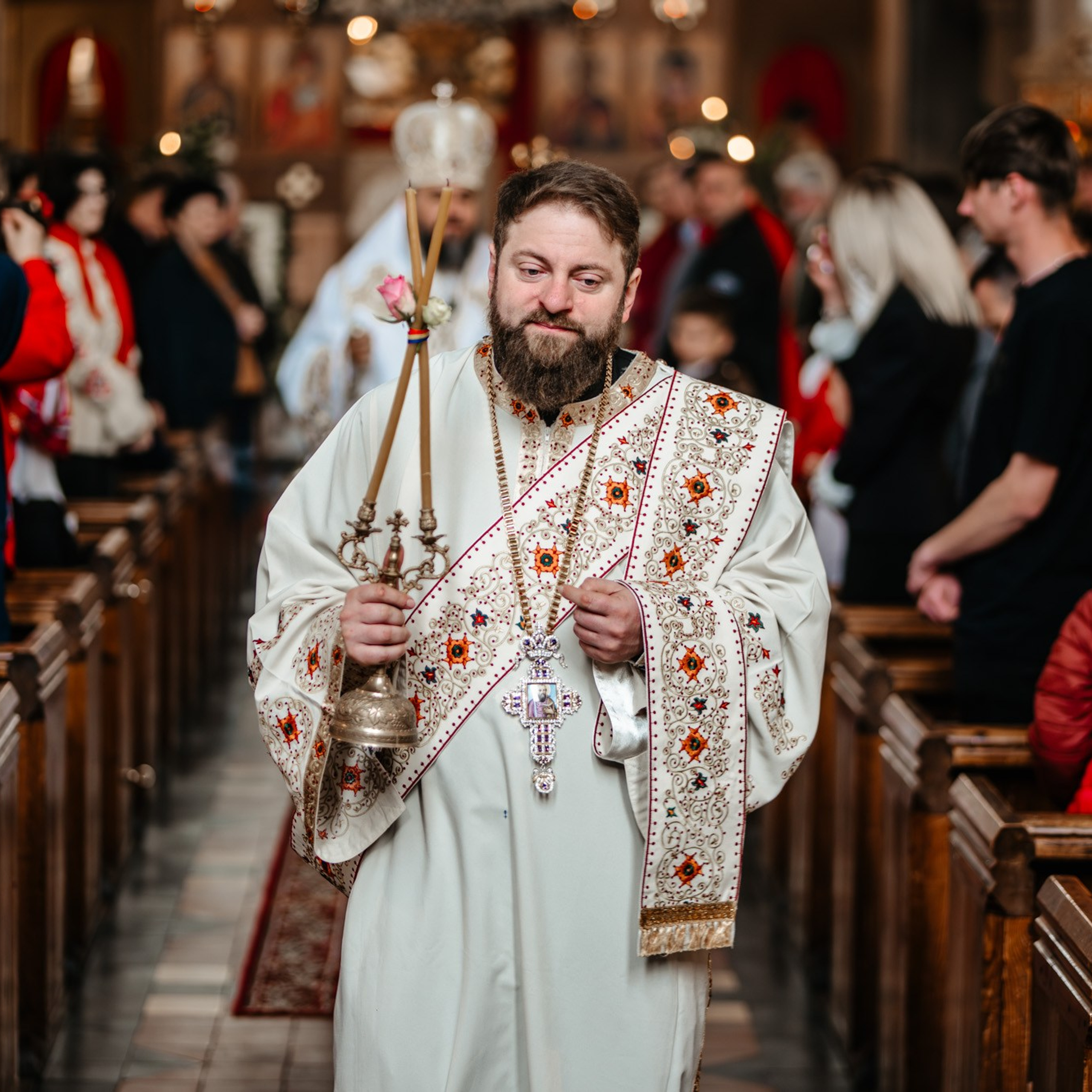 Sambata lui Lazar si Hramul la Biserica Romaneasca din Southampton — Slujba arhiereasca oficiata de PS Parinte Atanasie. TANTAN IONUT FOTO & FILM