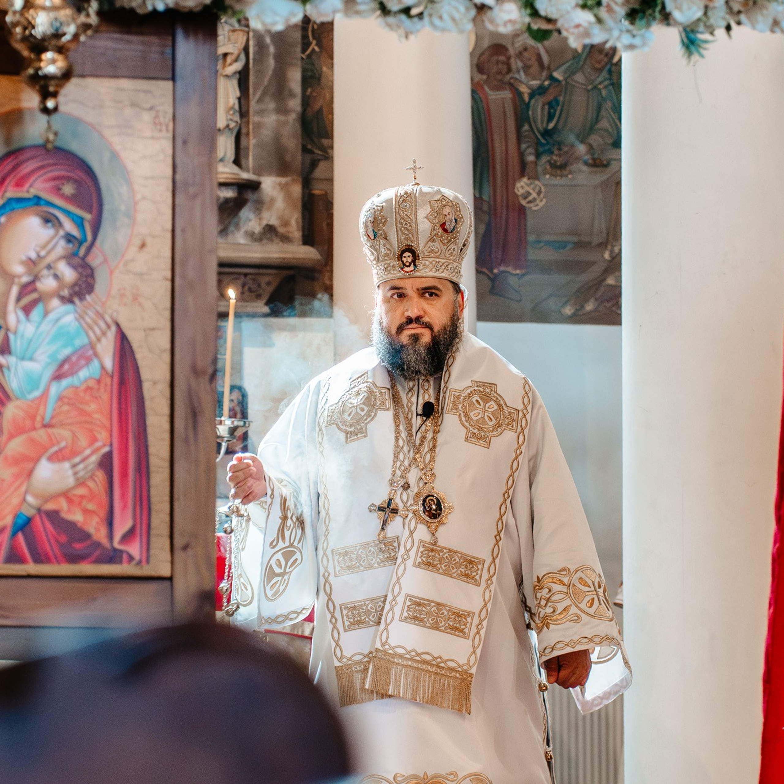 Sambata lui Lazar si Hramul la Biserica Romaneasca din Southampton — Slujba arhiereasca oficiata de PS Parinte Atanasie. TANTAN IONUT FOTO & FILM