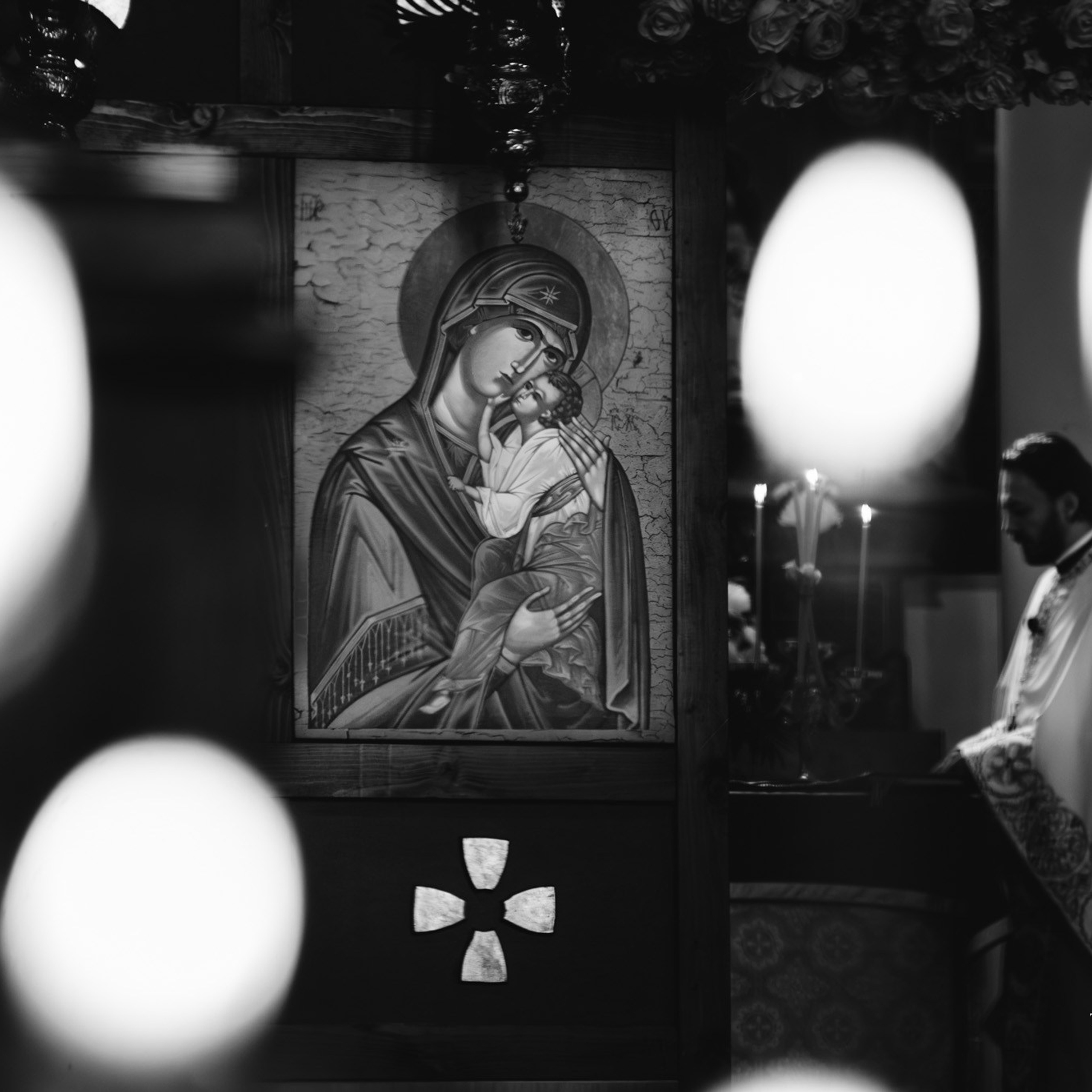 Sambata lui Lazar si Hramul la Biserica Romaneasca din Southampton — Slujba arhiereasca oficiata de PS Parinte Atanasie. TANTAN IONUT FOTO & FILM