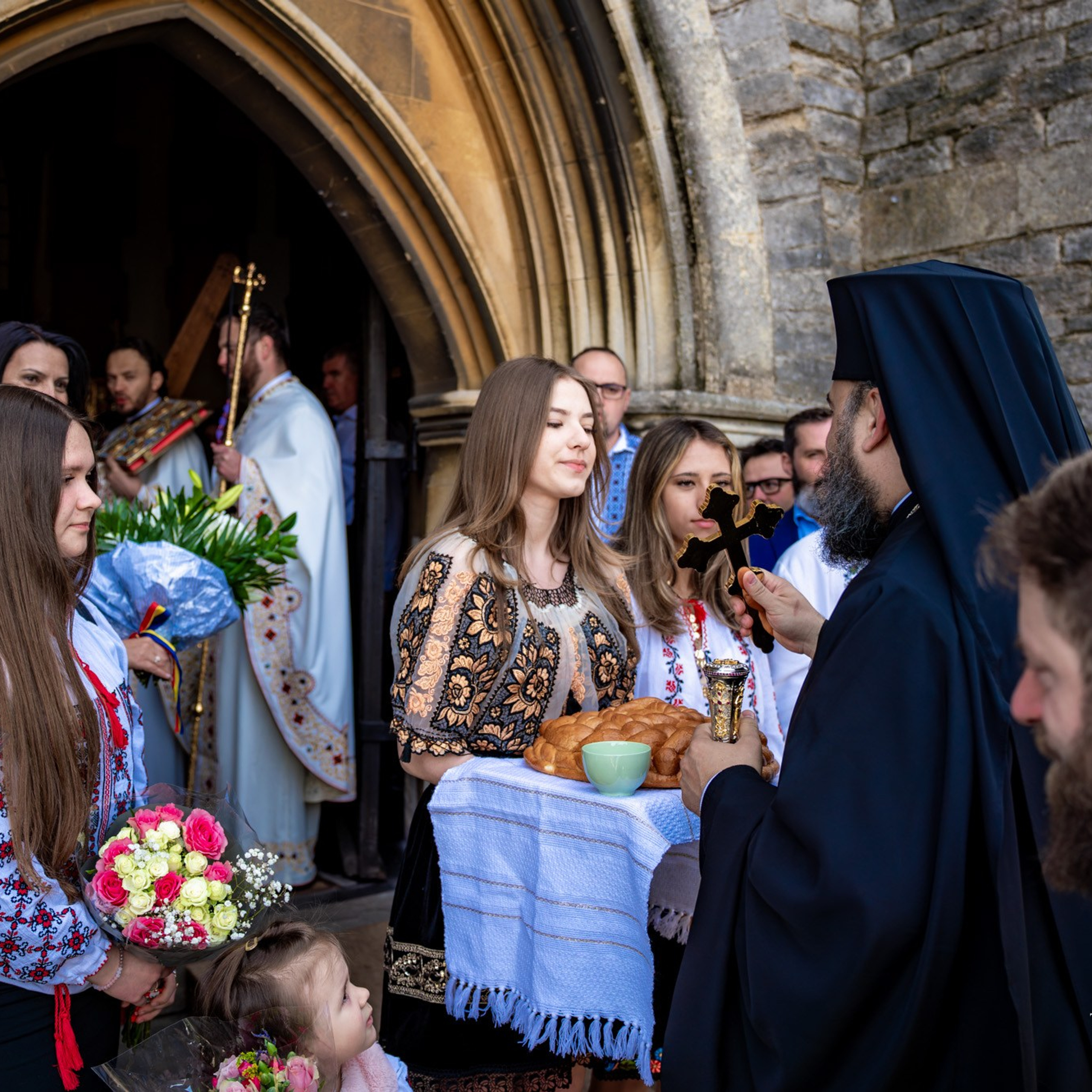 Sambata lui Lazar si Hramul la Biserica Romaneasca din Southampton — Slujba arhiereasca oficiata de PS Parinte Atanasie. TANTAN IONUT FOTO & FILM