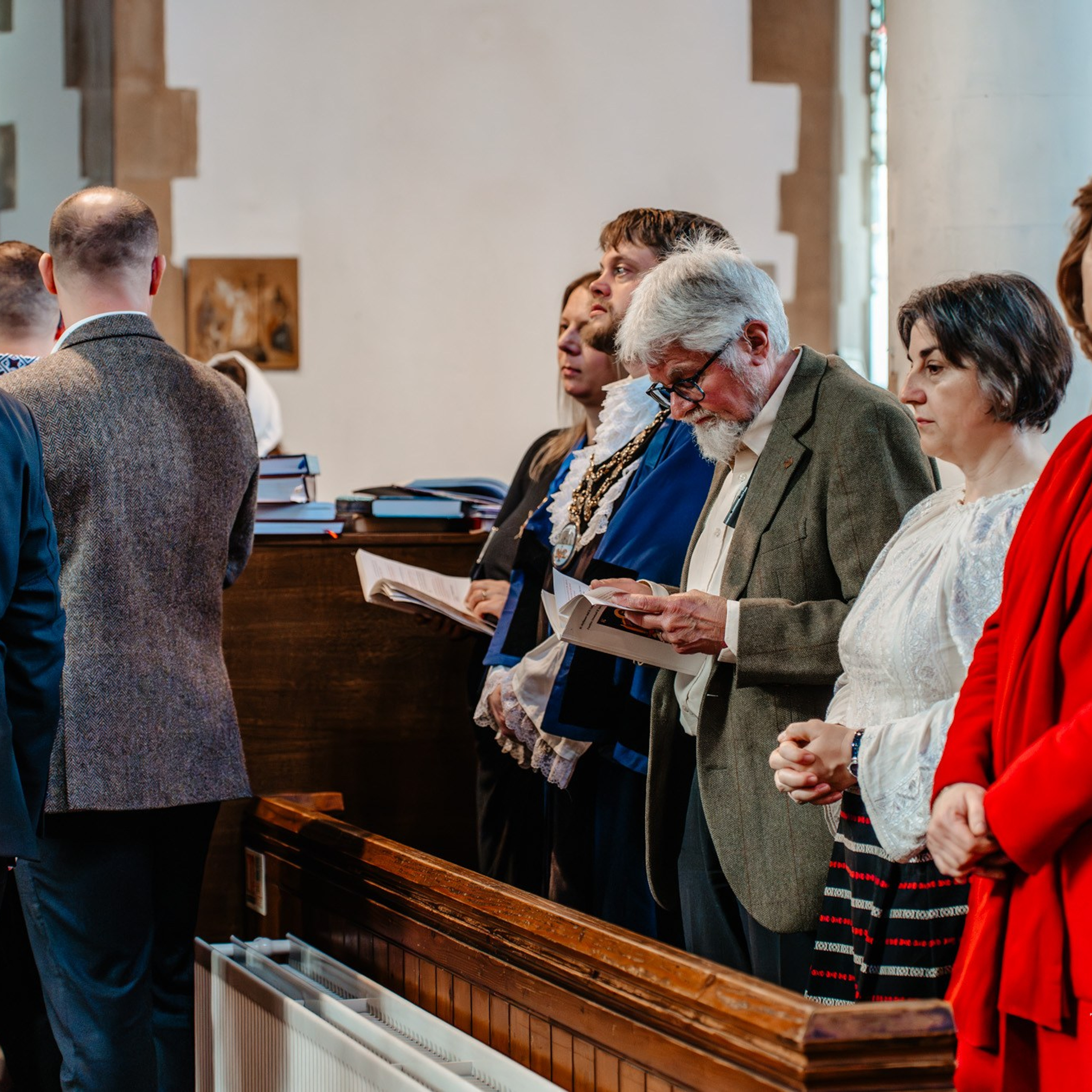Sambata lui Lazar si Hramul la Biserica Romaneasca din Southampton — Slujba arhiereasca oficiata de PS Parinte Atanasie. TANTAN IONUT FOTO & FILM