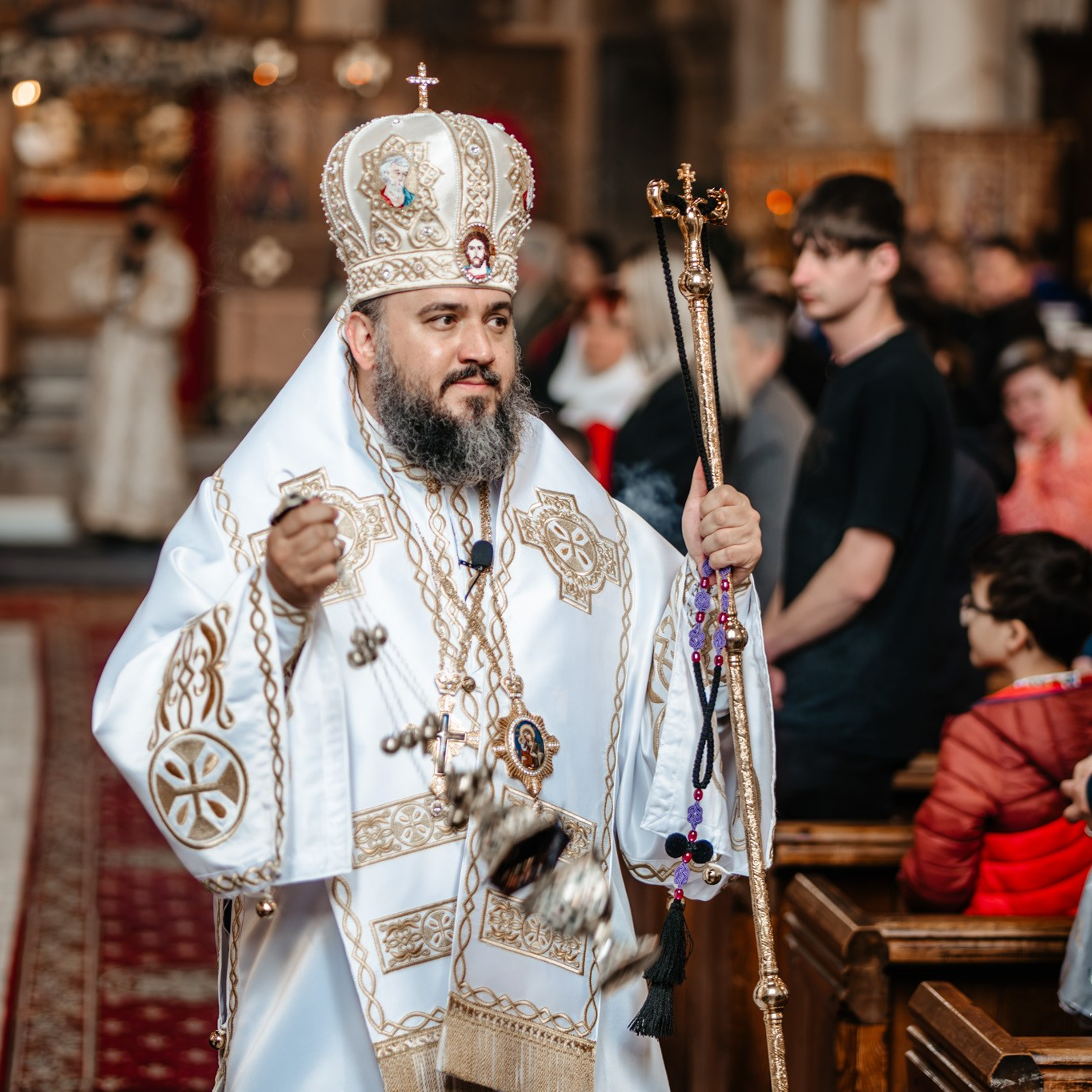 Sambata lui Lazar si Hramul la Biserica Romaneasca din Southampton — Slujba arhiereasca oficiata de PS Parinte Atanasie. TANTAN IONUT FOTO & FILM