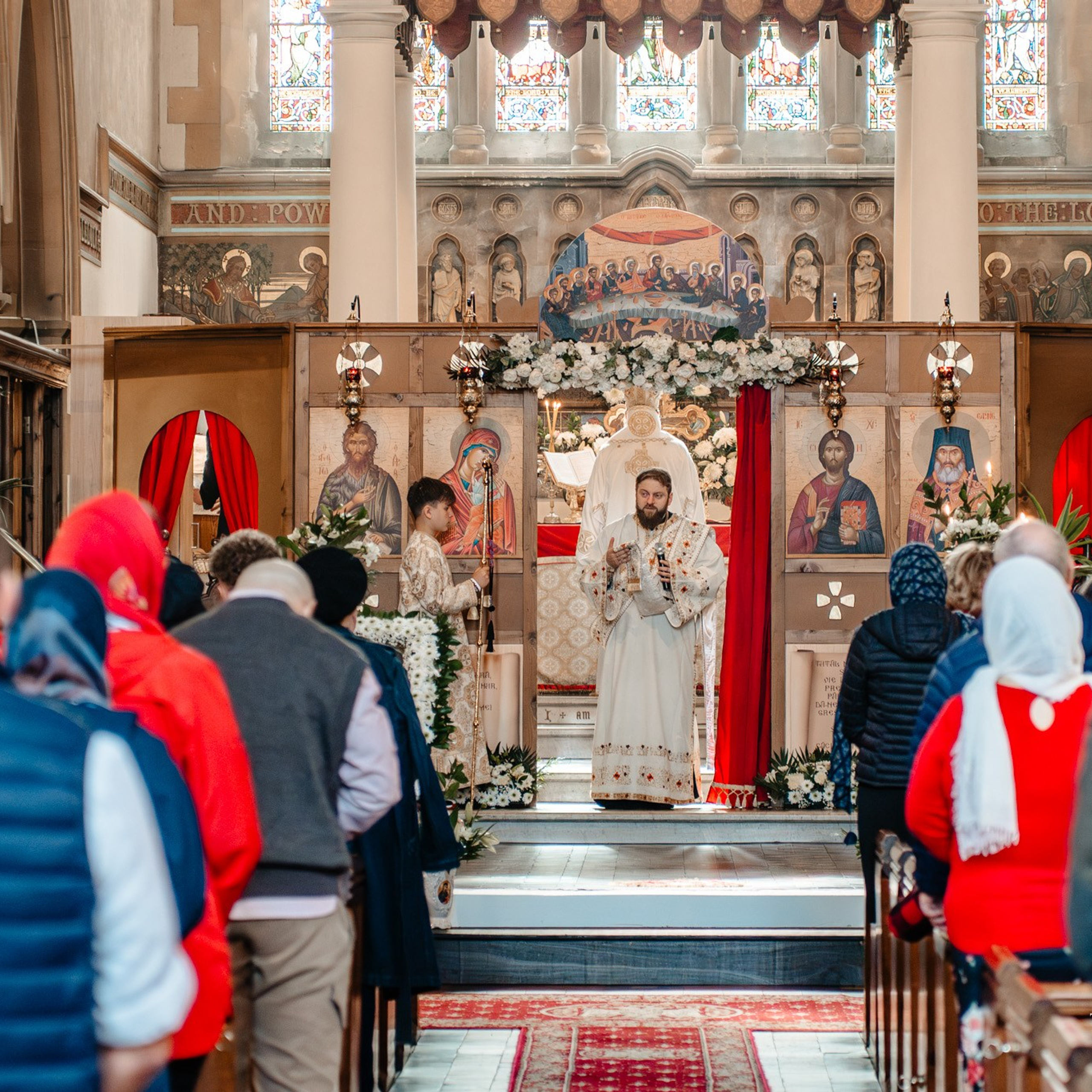 Sambata lui Lazar si Hramul la Biserica Romaneasca din Southampton — Slujba arhiereasca oficiata de PS Parinte Atanasie. TANTAN IONUT FOTO & FILM