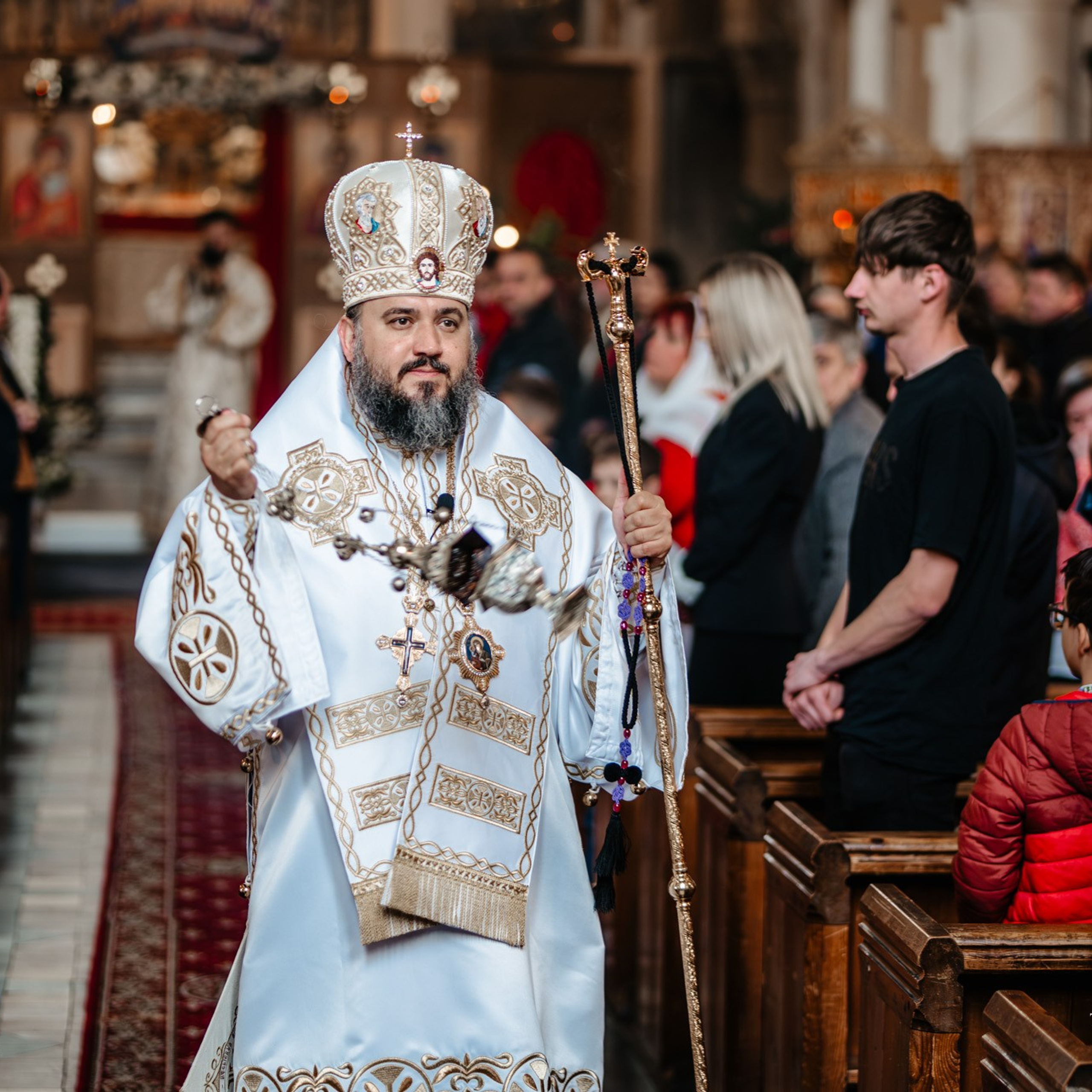 Sambata lui Lazar si Hramul la Biserica Romaneasca din Southampton — Slujba arhiereasca oficiata de PS Parinte Atanasie. TANTAN IONUT FOTO & FILM