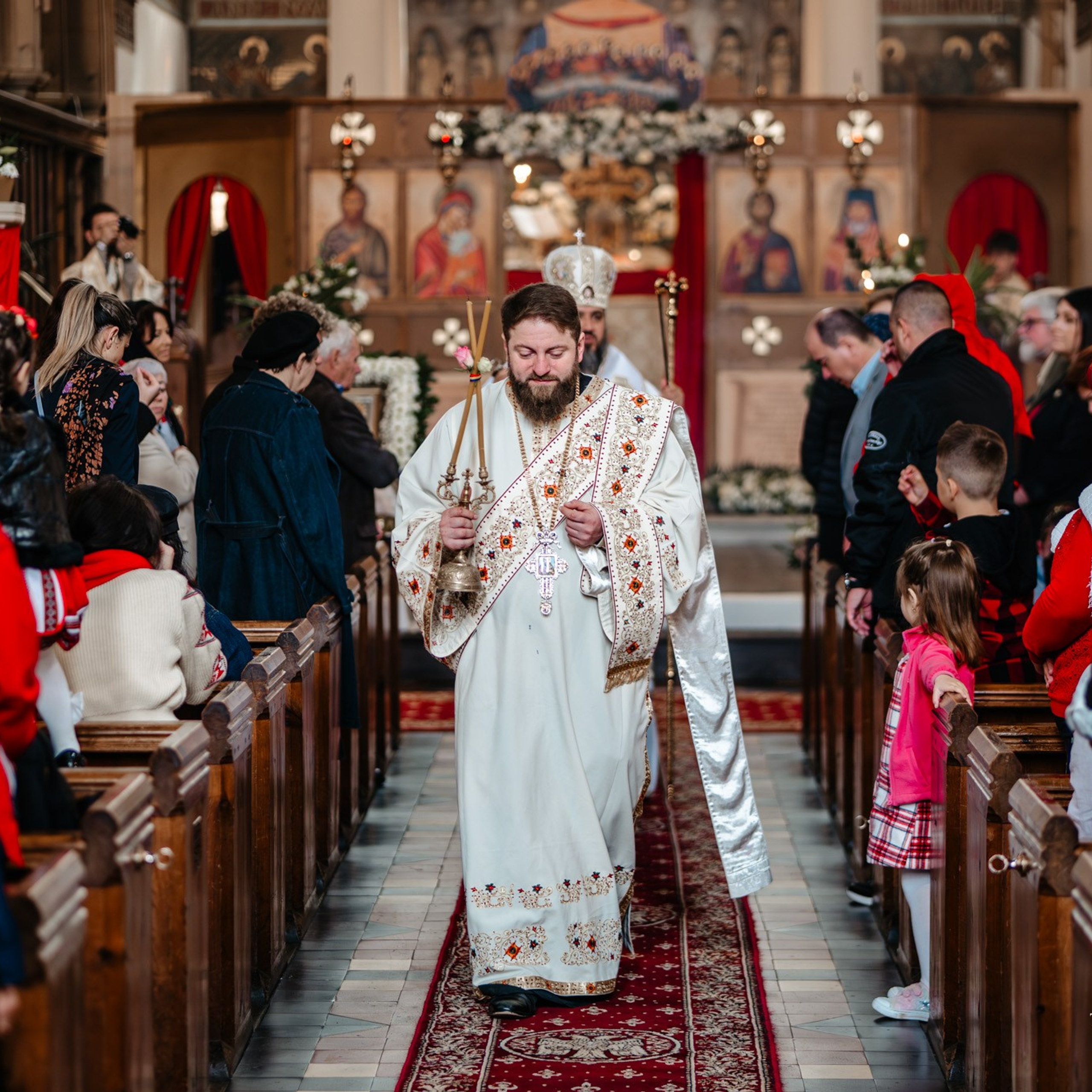 Sambata lui Lazar si Hramul la Biserica Romaneasca din Southampton — Slujba arhiereasca oficiata de PS Parinte Atanasie. TANTAN IONUT FOTO & FILM