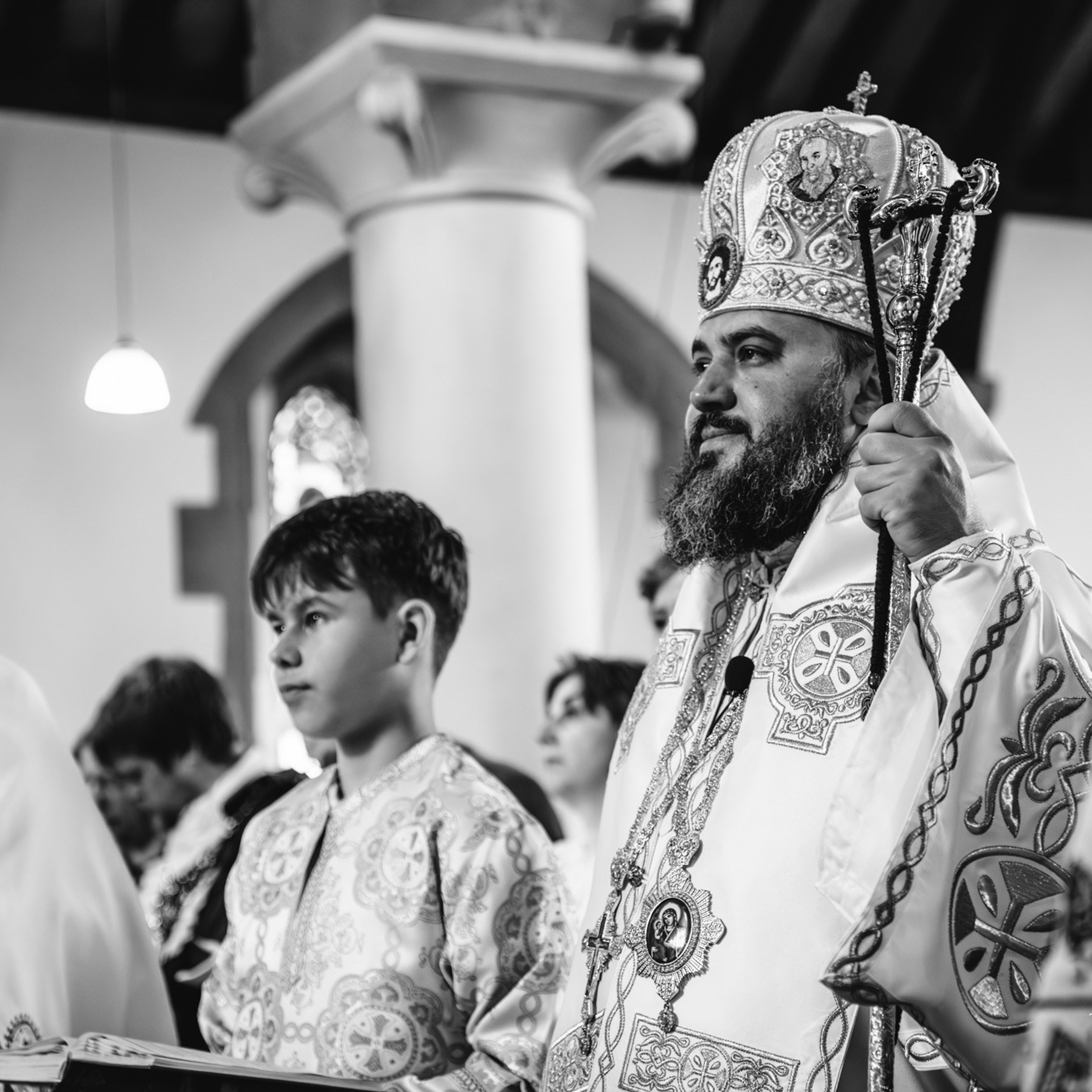 Sambata lui Lazar si Hramul la Biserica Romaneasca din Southampton — Slujba arhiereasca oficiata de PS Parinte Atanasie. TANTAN IONUT FOTO & FILM