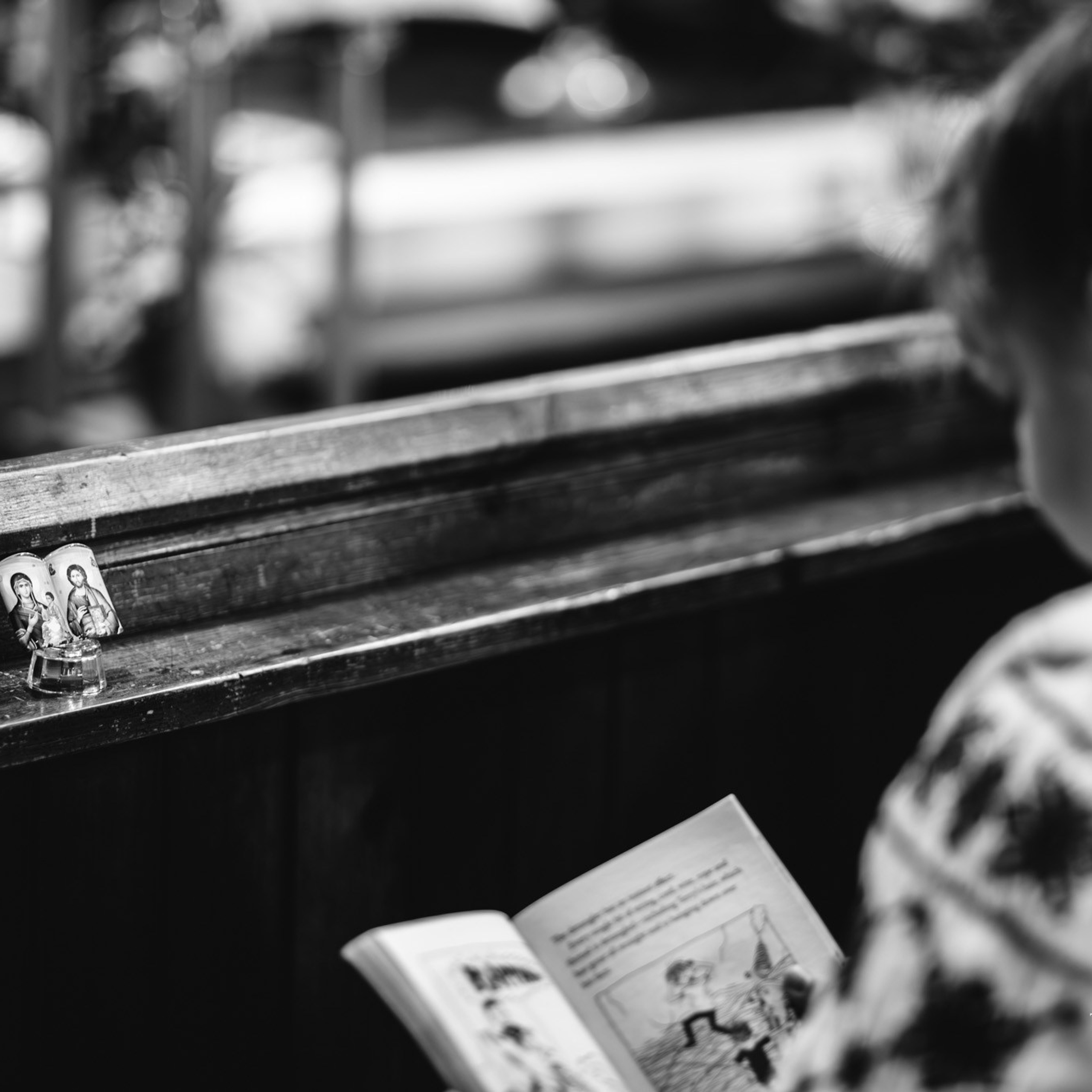 Sambata lui Lazar si Hramul la Biserica Romaneasca din Southampton — Slujba arhiereasca oficiata de PS Parinte Atanasie. TANTAN IONUT FOTO & FILM