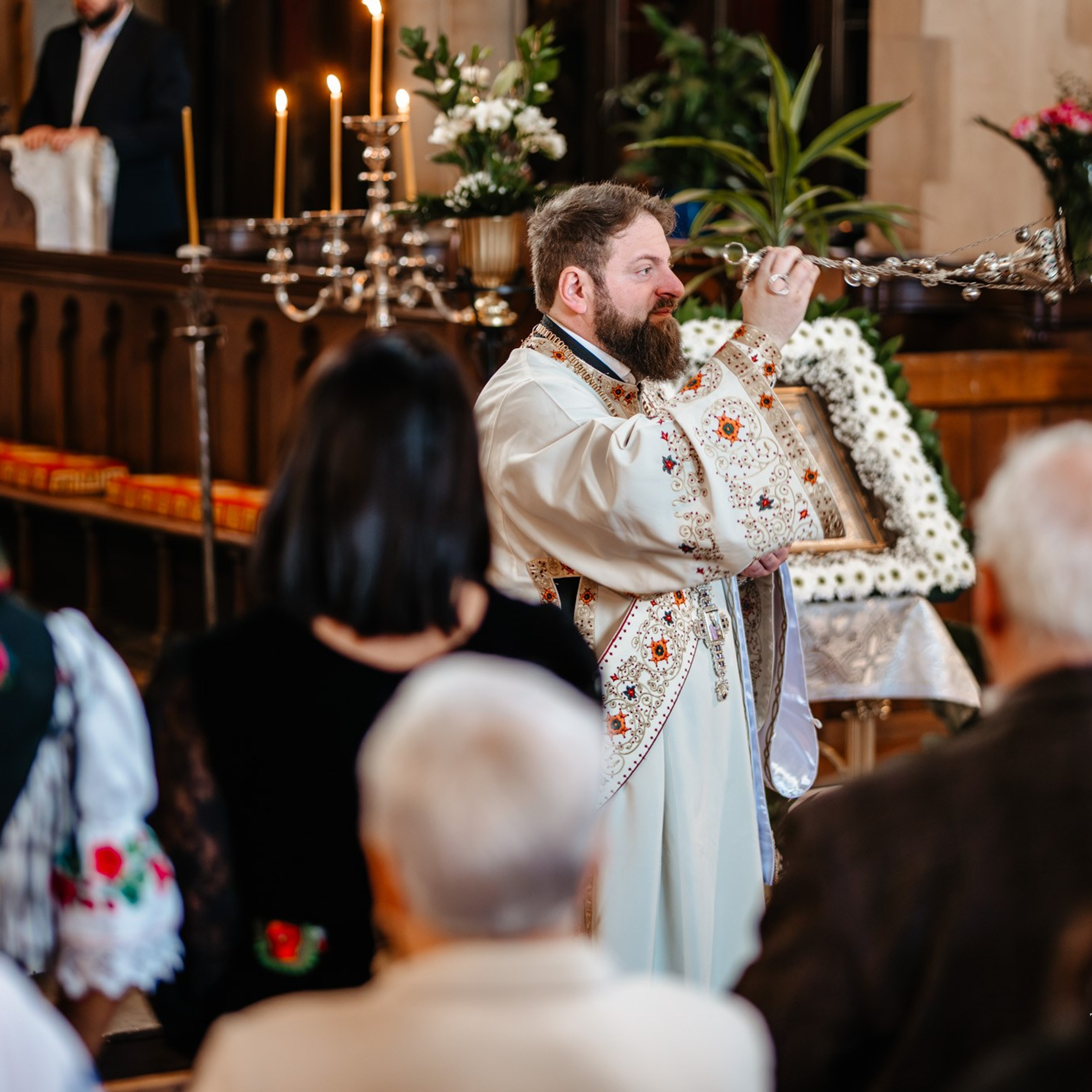 Sambata lui Lazar si Hramul la Biserica Romaneasca din Southampton — Slujba arhiereasca oficiata de PS Parinte Atanasie. TANTAN IONUT FOTO & FILM