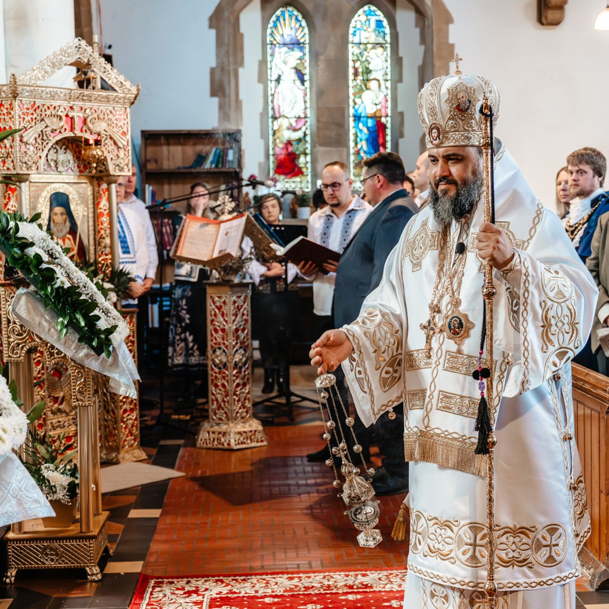 Sambata lui Lazar si Hramul la Biserica Romaneasca din Southampton — Slujba arhiereasca oficiata de PS Parinte Atanasie. TANTAN IONUT FOTO & FILM