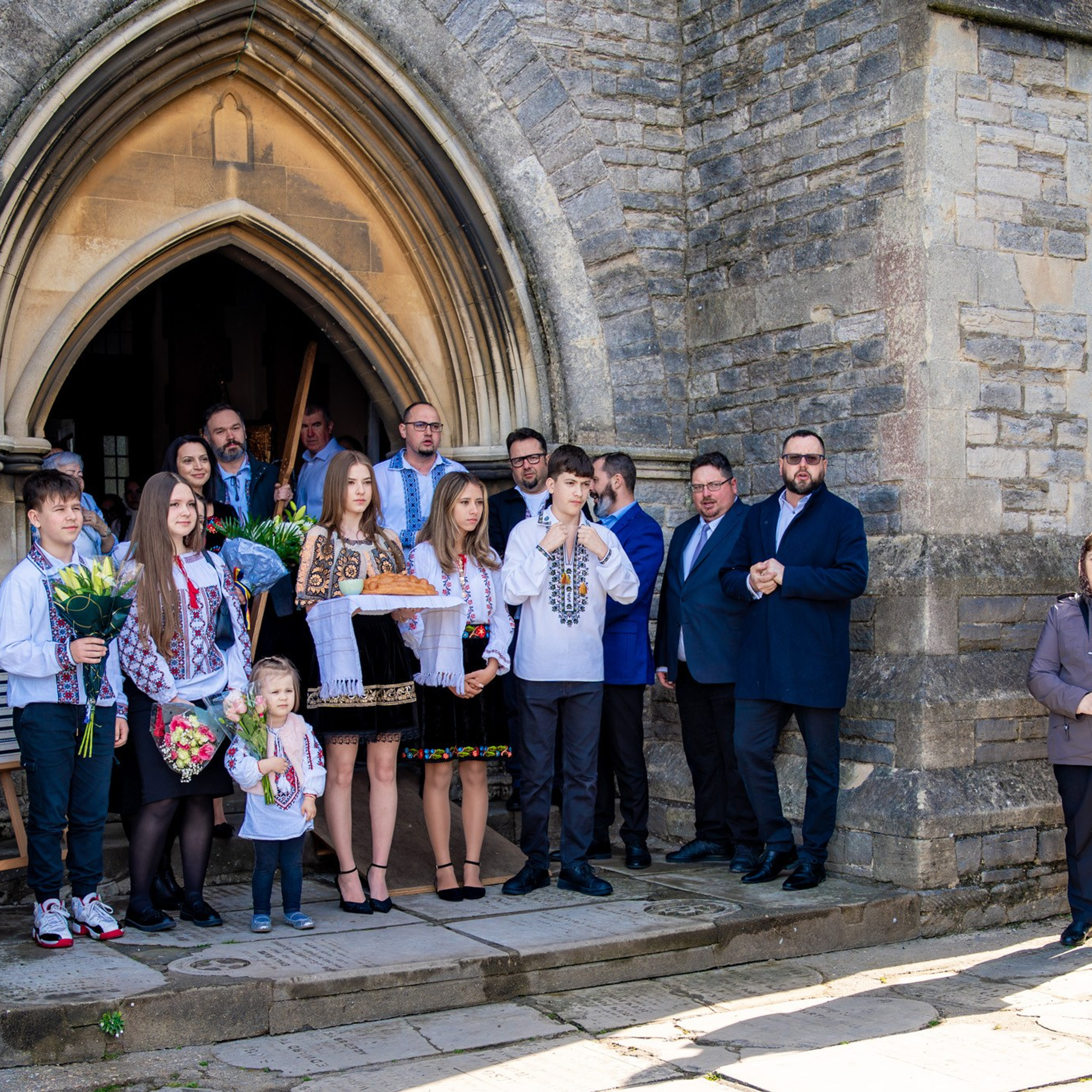 Sambata lui Lazar si Hramul la Biserica Romaneasca din Southampton — Slujba arhiereasca oficiata de PS Parinte Atanasie. TANTAN IONUT FOTO & FILM