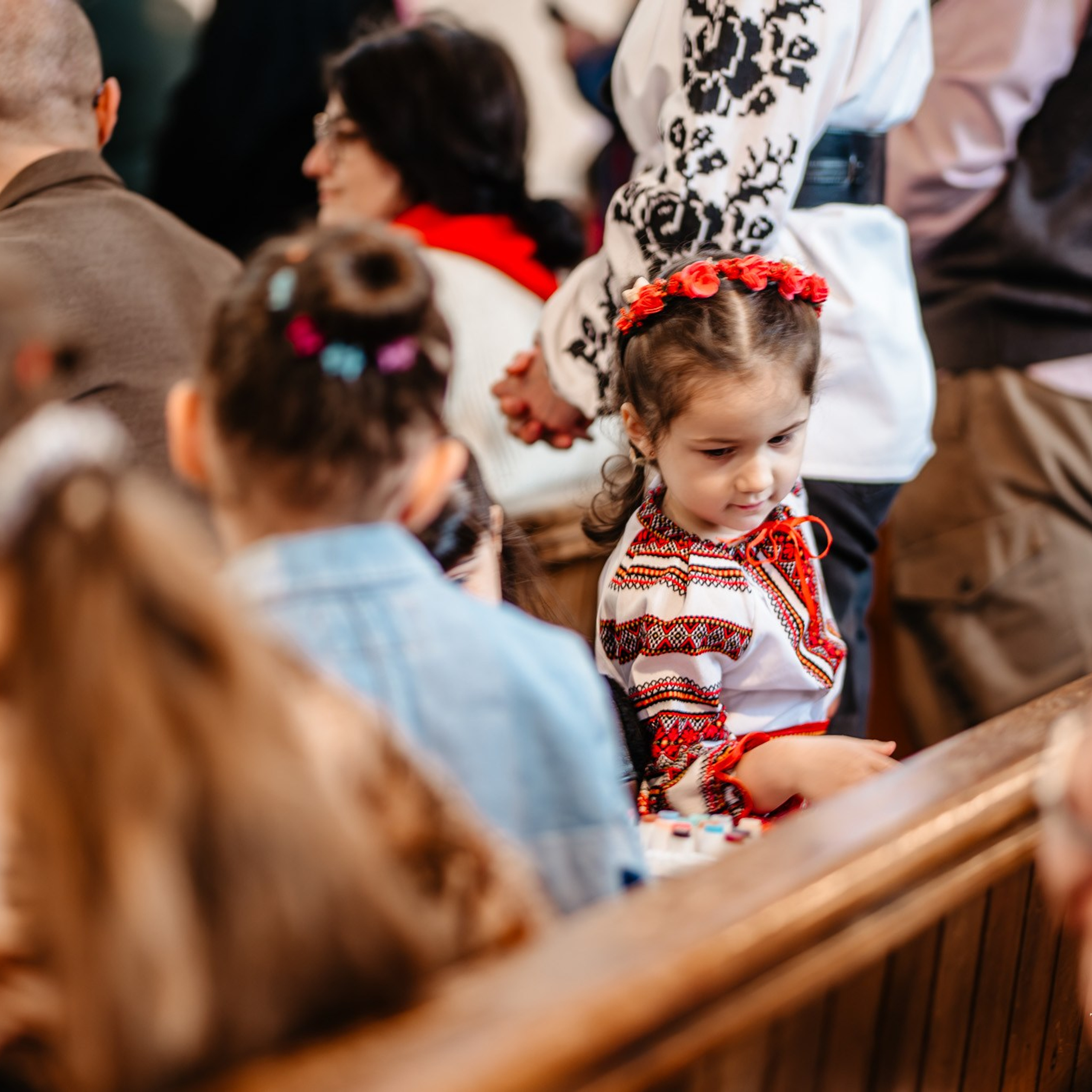 Sambata lui Lazar si Hramul la Biserica Romaneasca din Southampton — Slujba arhiereasca oficiata de PS Parinte Atanasie. TANTAN IONUT FOTO & FILM