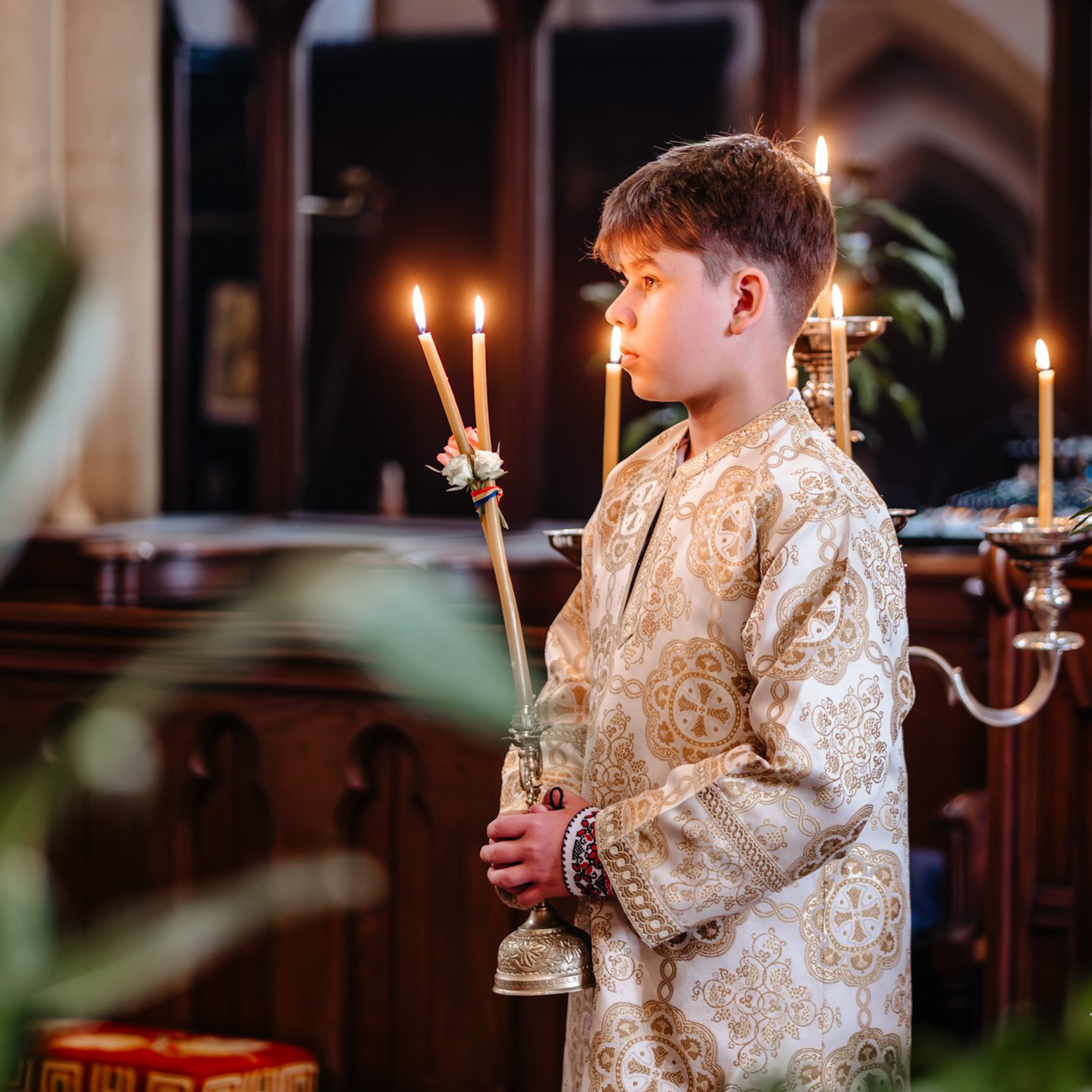 Sambata lui Lazar si Hramul la Biserica Romaneasca din Southampton — Slujba arhiereasca oficiata de PS Parinte Atanasie. TANTAN IONUT FOTO & FILM