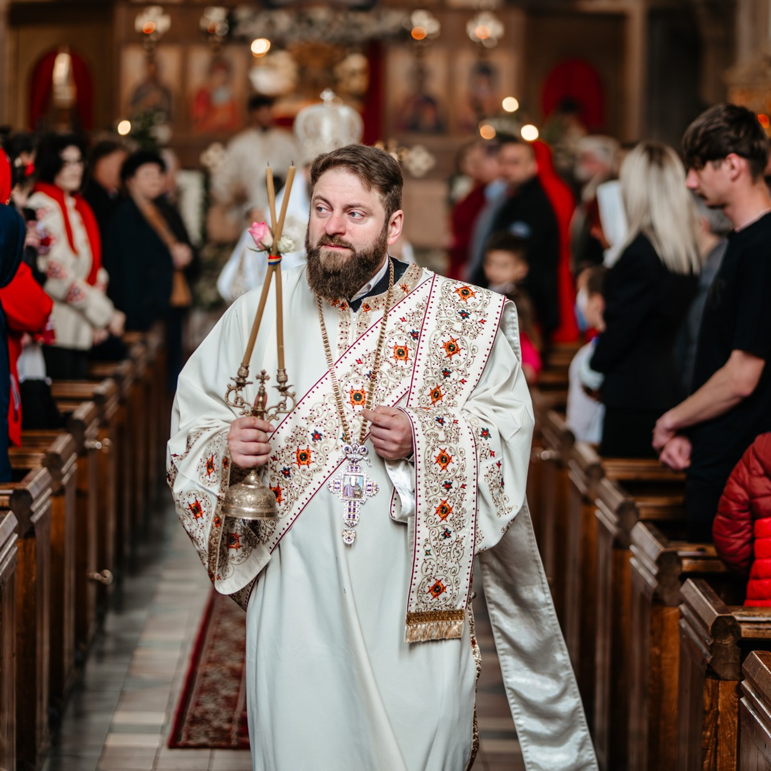 Sambata lui Lazar si Hramul la Biserica Romaneasca din Southampton — Slujba arhiereasca oficiata de PS Parinte Atanasie. TANTAN IONUT FOTO & FILM