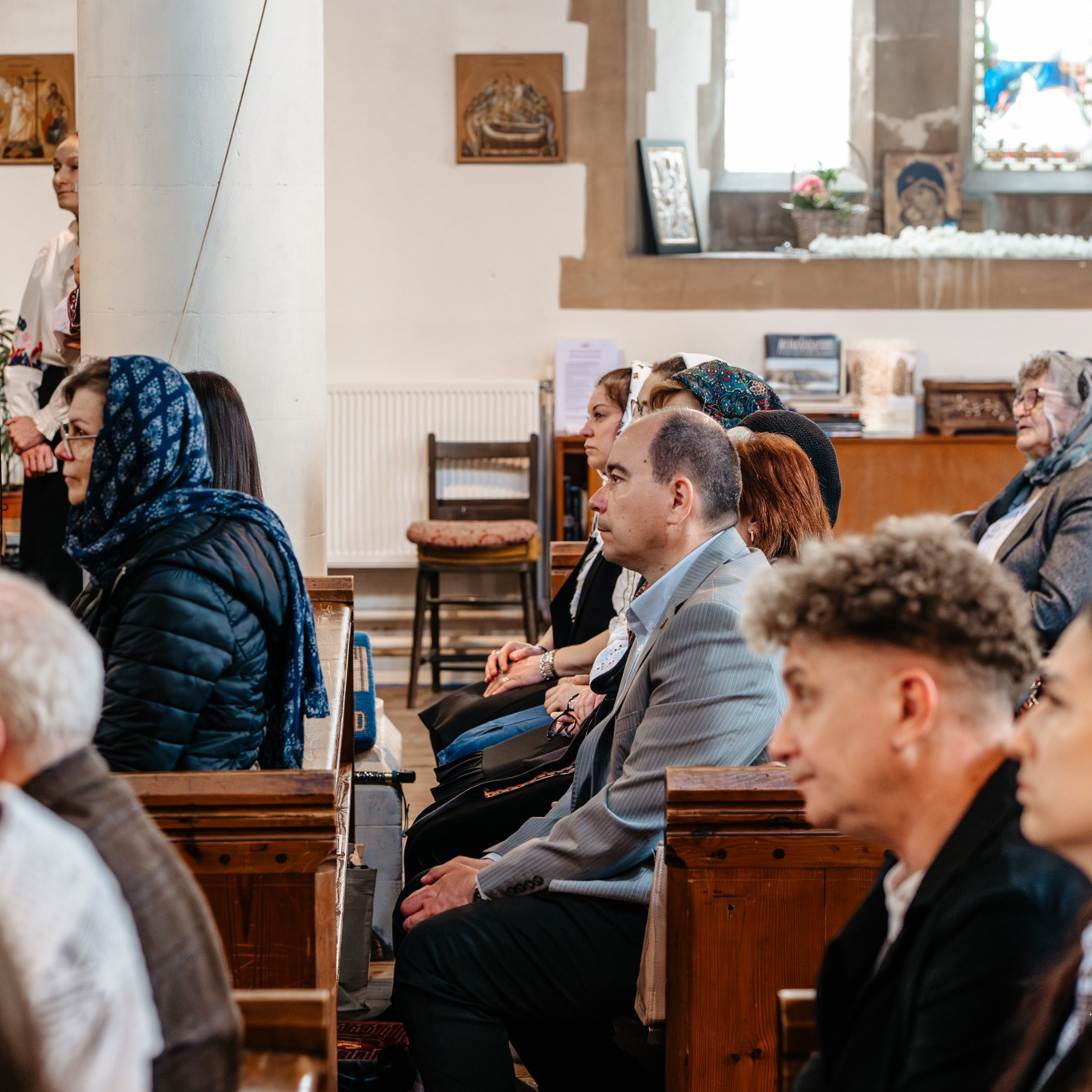 Sambata lui Lazar si Hramul la Biserica Romaneasca din Southampton — Slujba arhiereasca oficiata de PS Parinte Atanasie. TANTAN IONUT FOTO & FILM