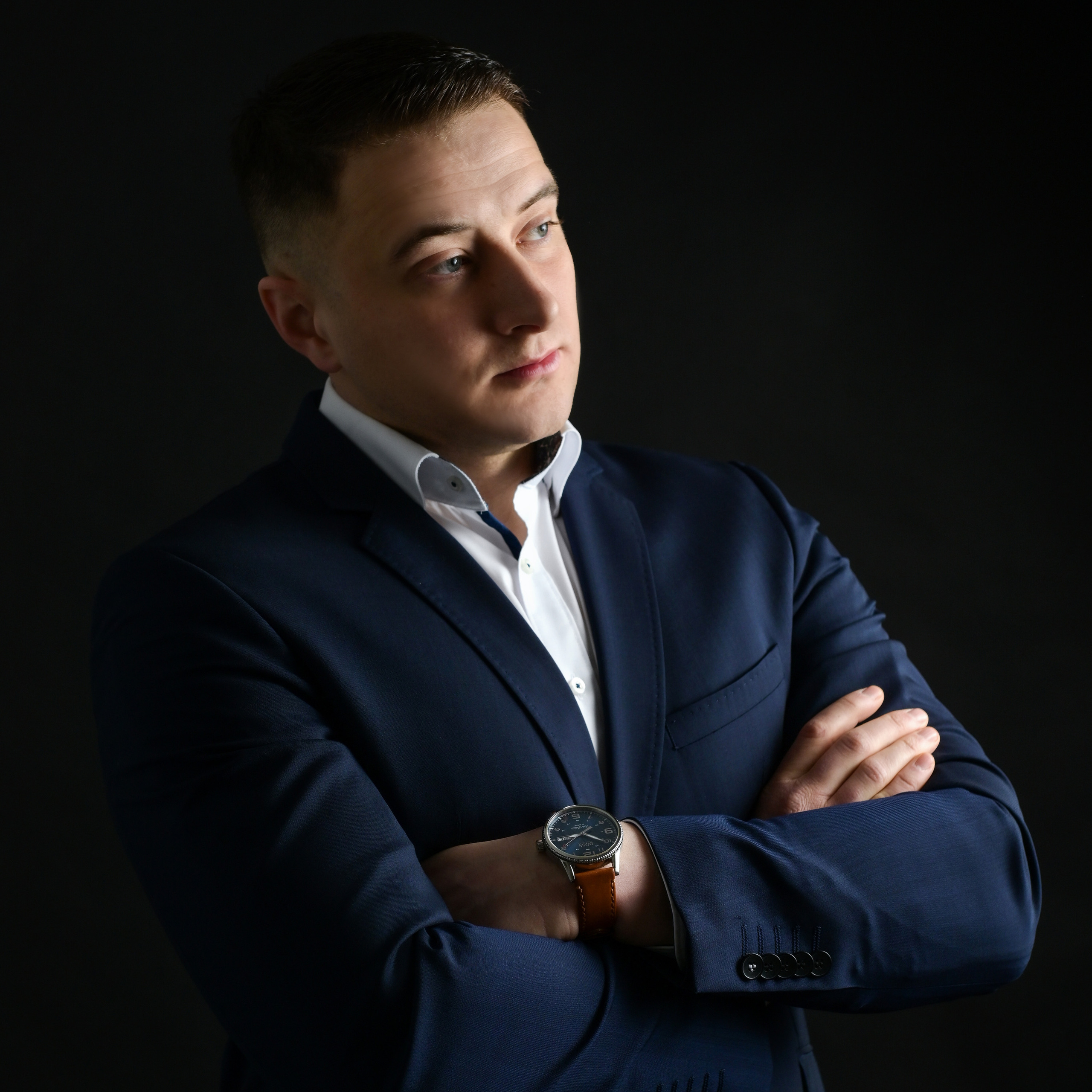 Business Fotografie, Businessfotografie, Business Portrait, Eventfotografie, Portrait, Content Fotografie, Fotograf Frankfurt am Main, Hanau, Gelnhausen, Aschaffenburg, Fotografin, Fotografie, Portrait, Bewerbung, Portfolio, Business Auftreten, Social Media, Profilbild, Statusbild, Bild, Foto, Fotoshooting