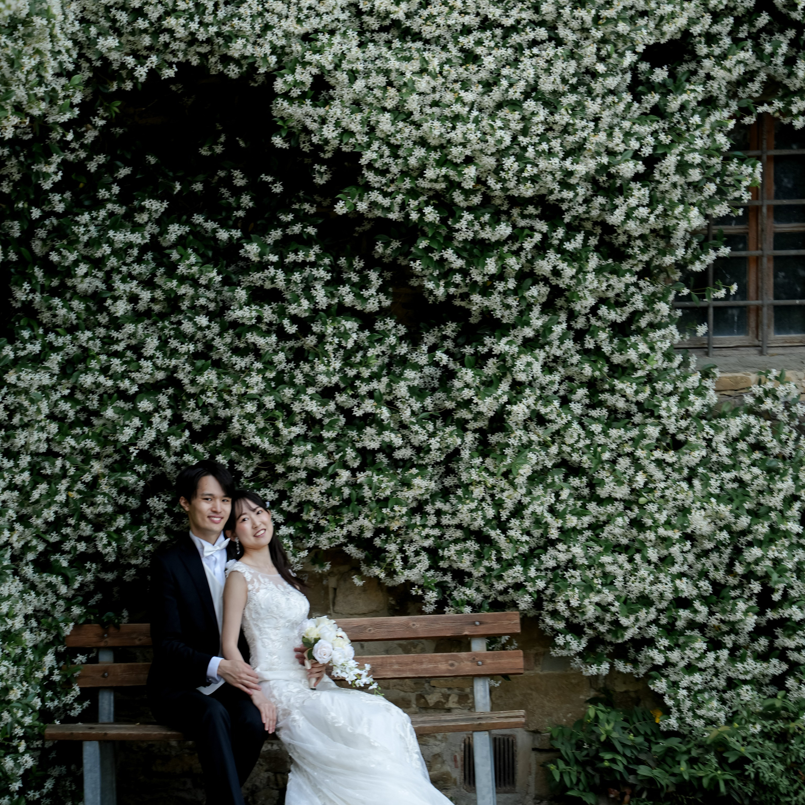 Classic Photoshoot Duomo & pz Michelangelo. Wedding Photographer in Italy