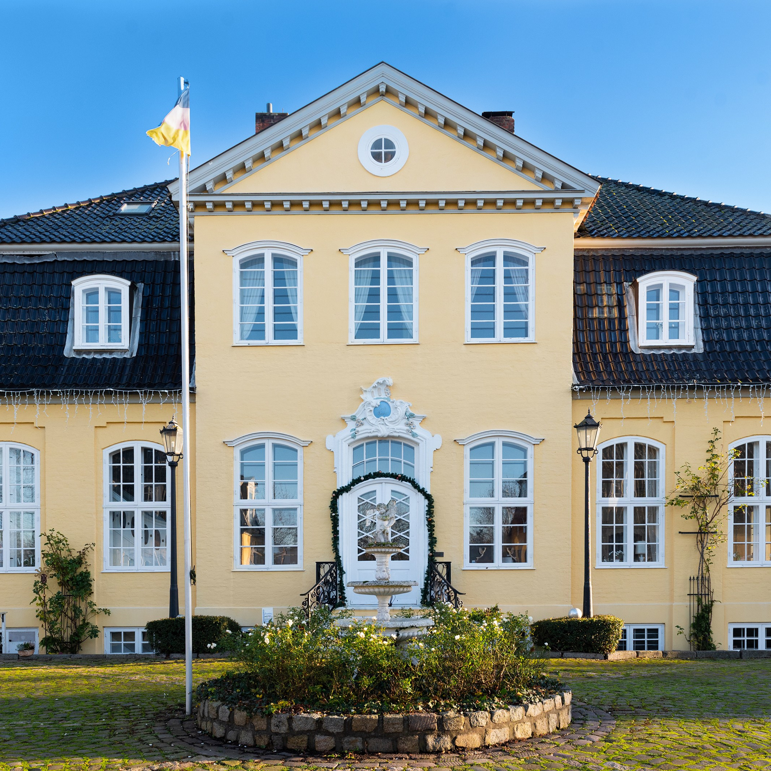 Professionelle Business-Portraits | Hochwertige Business-Fotografie in Lübeck | Business-Fotografie in Hamburg|Corporate Fotograf Lübeck. Hochzeitsfotograf in Hamburg, Lübeck und Umgebung. Professionelle Business-Portraits Professionelle Portrait