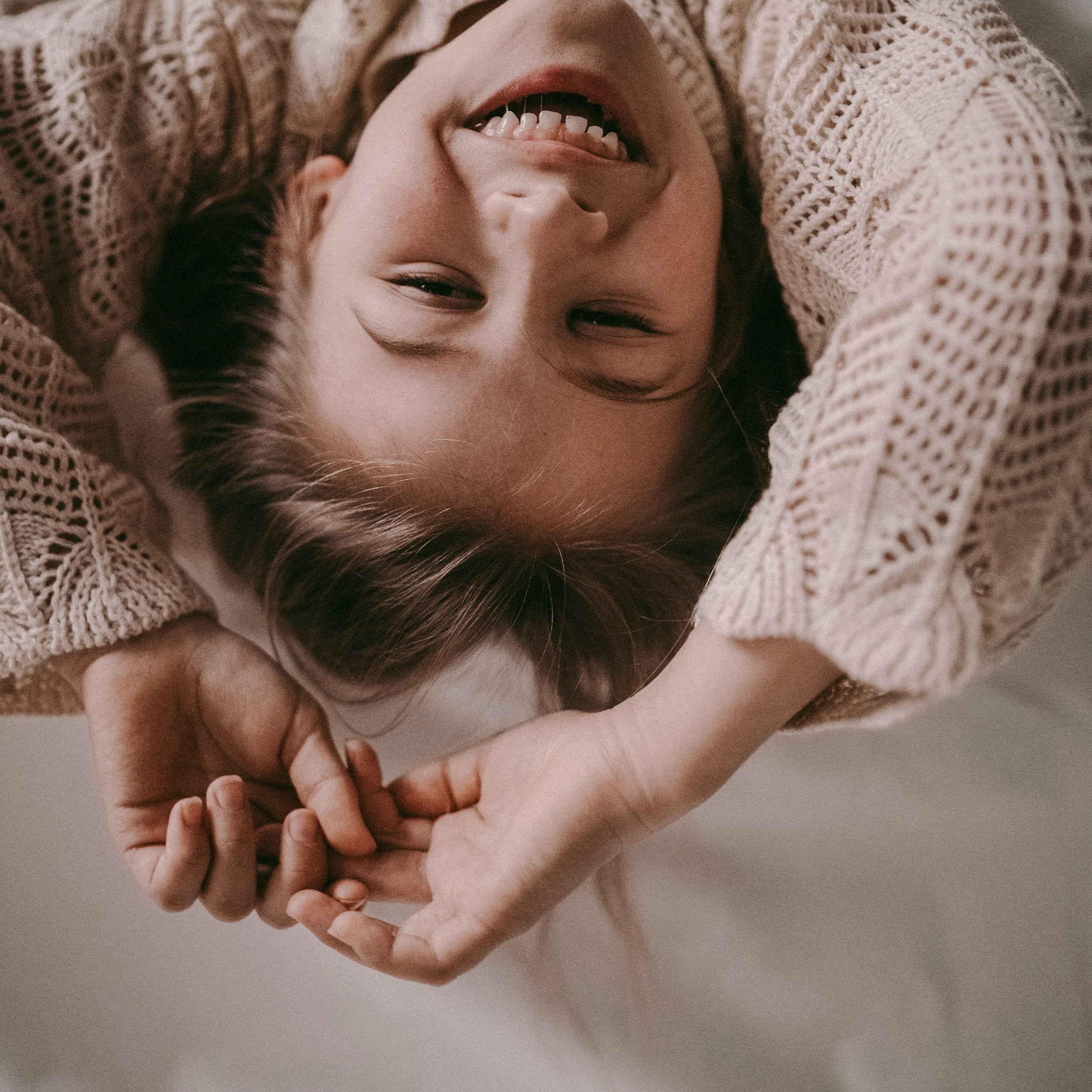 MAMINO. Deciji i porodicni fotograf u Beogradu Oksana Skendzic