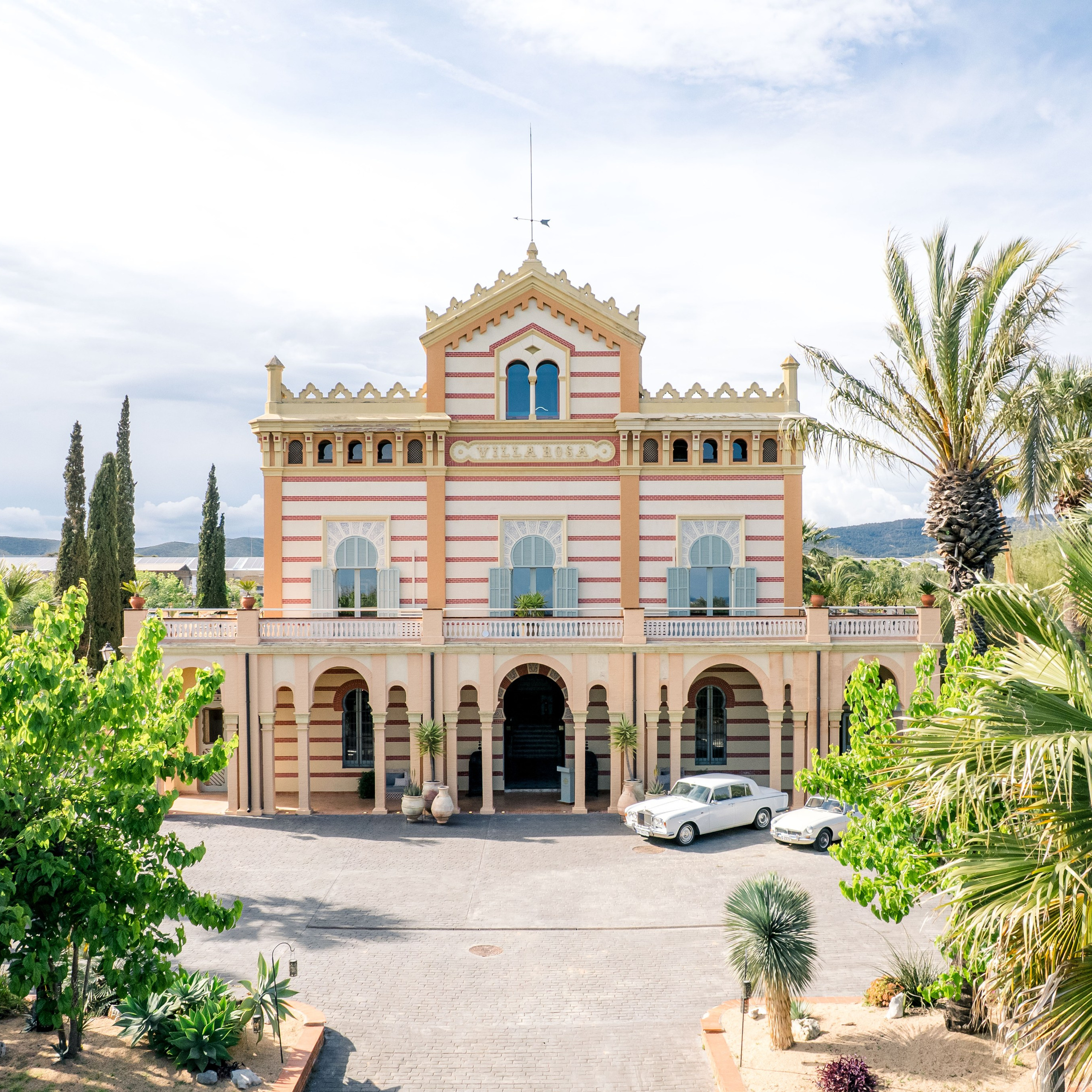 Barcelona Engagement Session. Wedding Photographer in Barcelona Lana Alekhina