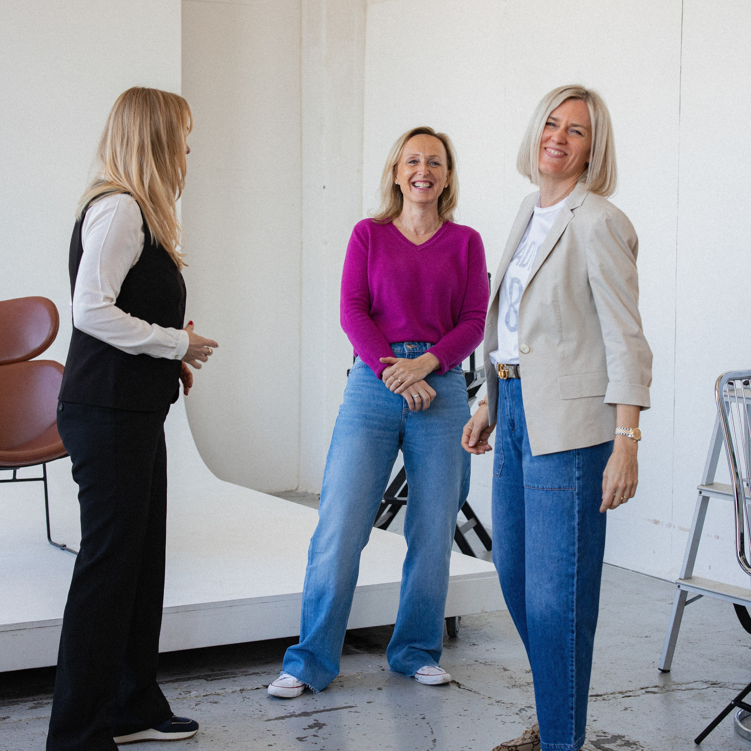 WORKSHOPS. Dana Lišková — Empathetic Photographer | Introspective Artist |Neurodivergent Coach | Founder of Artepy.cz